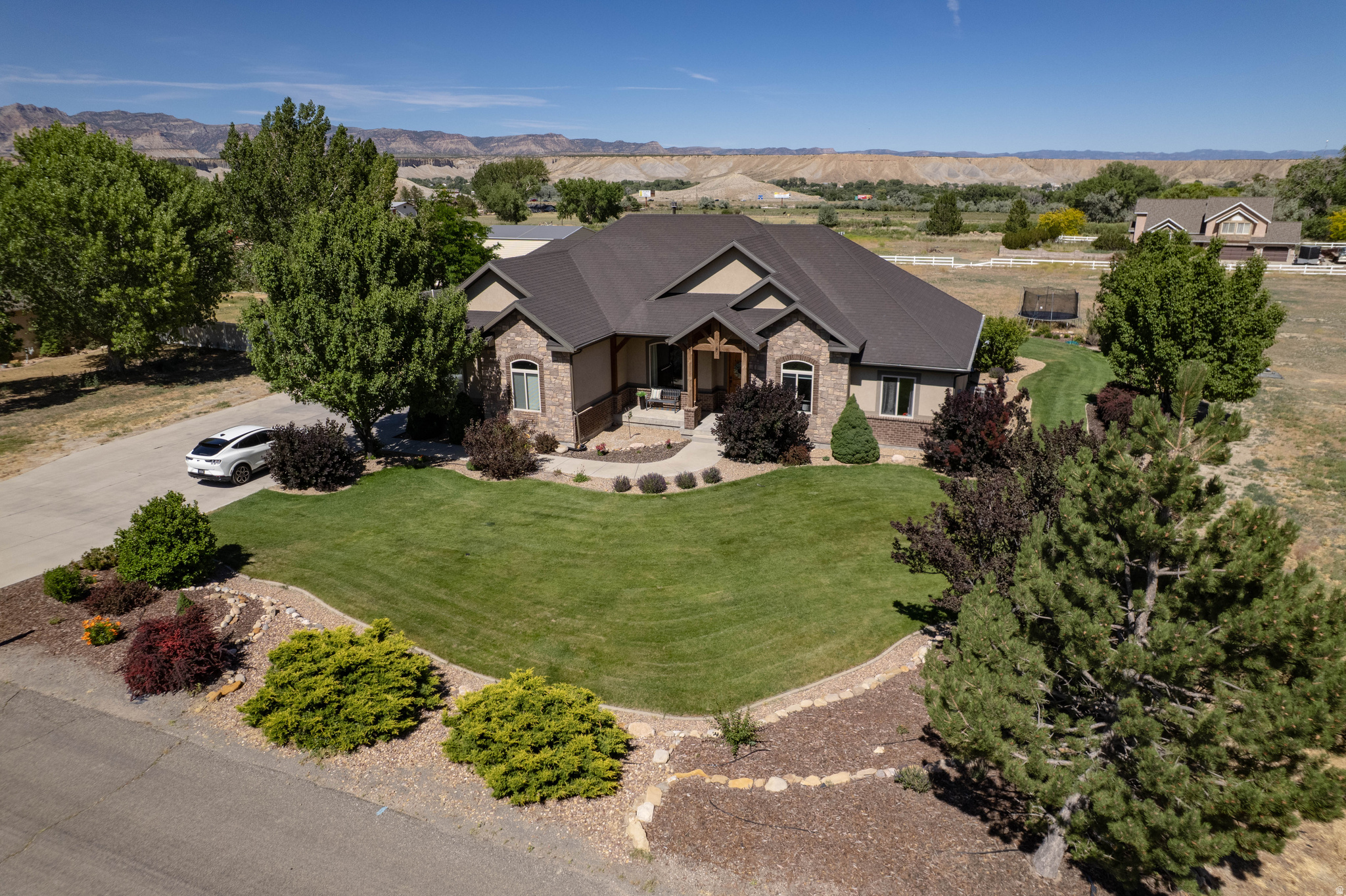 main property photo 81