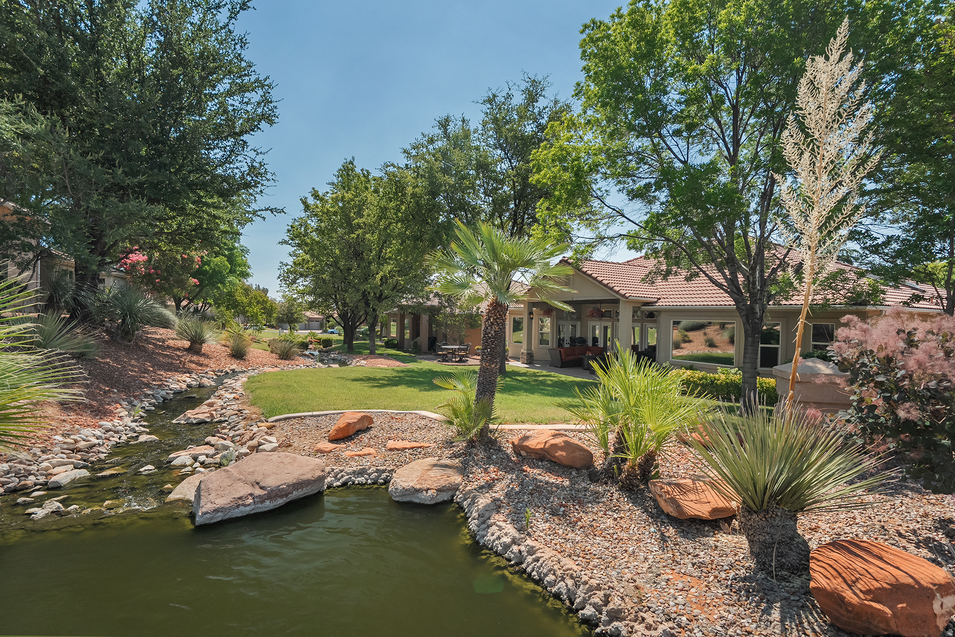 main property photo 41