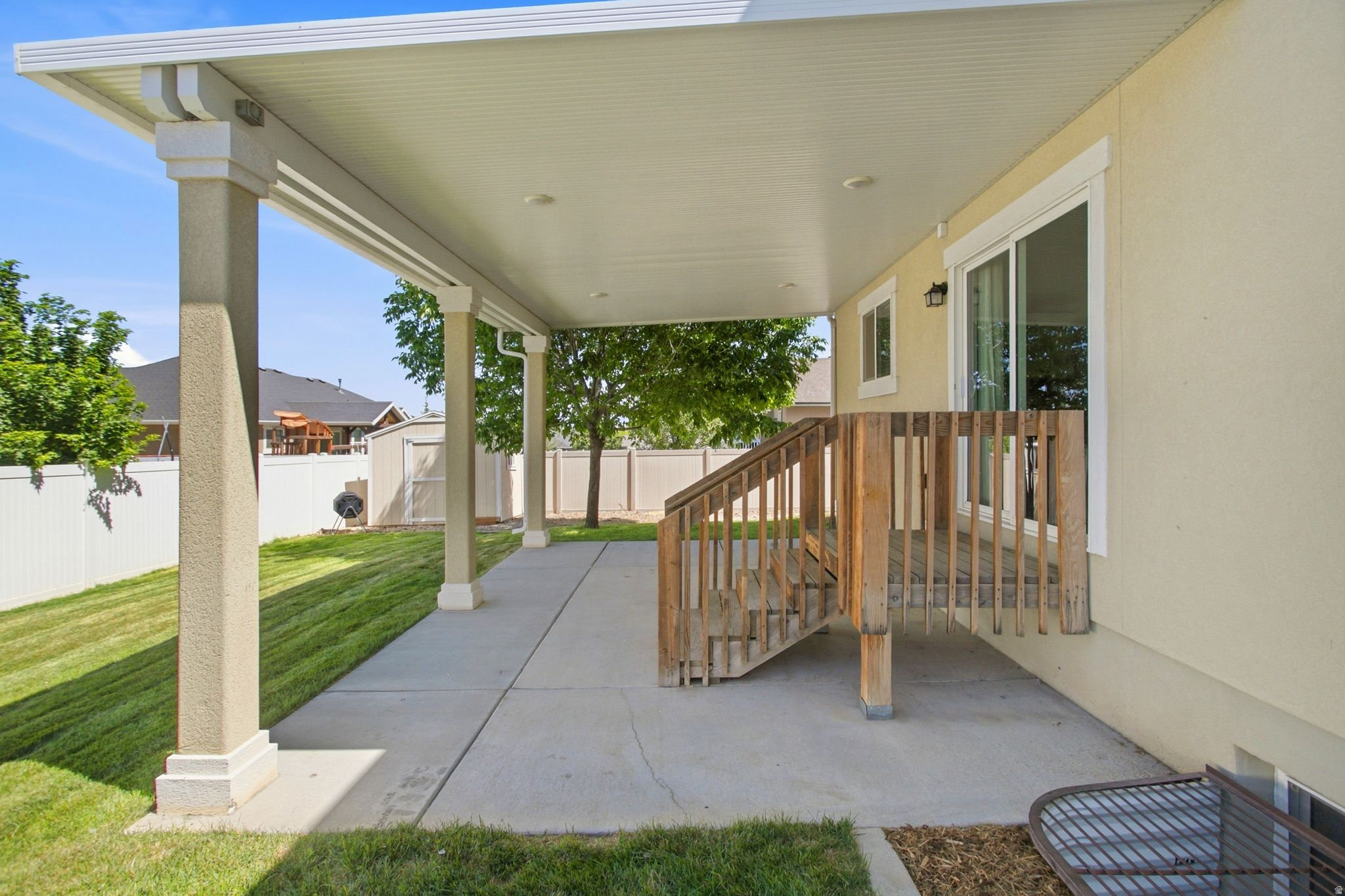 main property photo 7