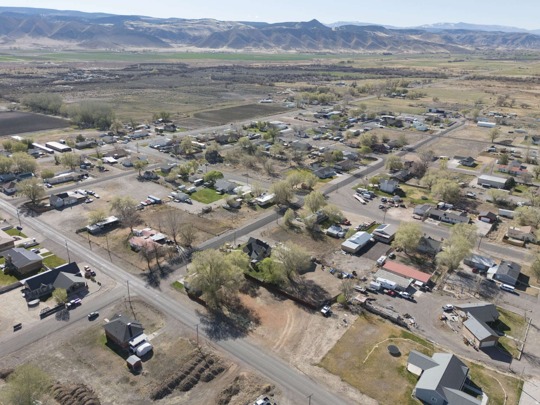 main property photo 11