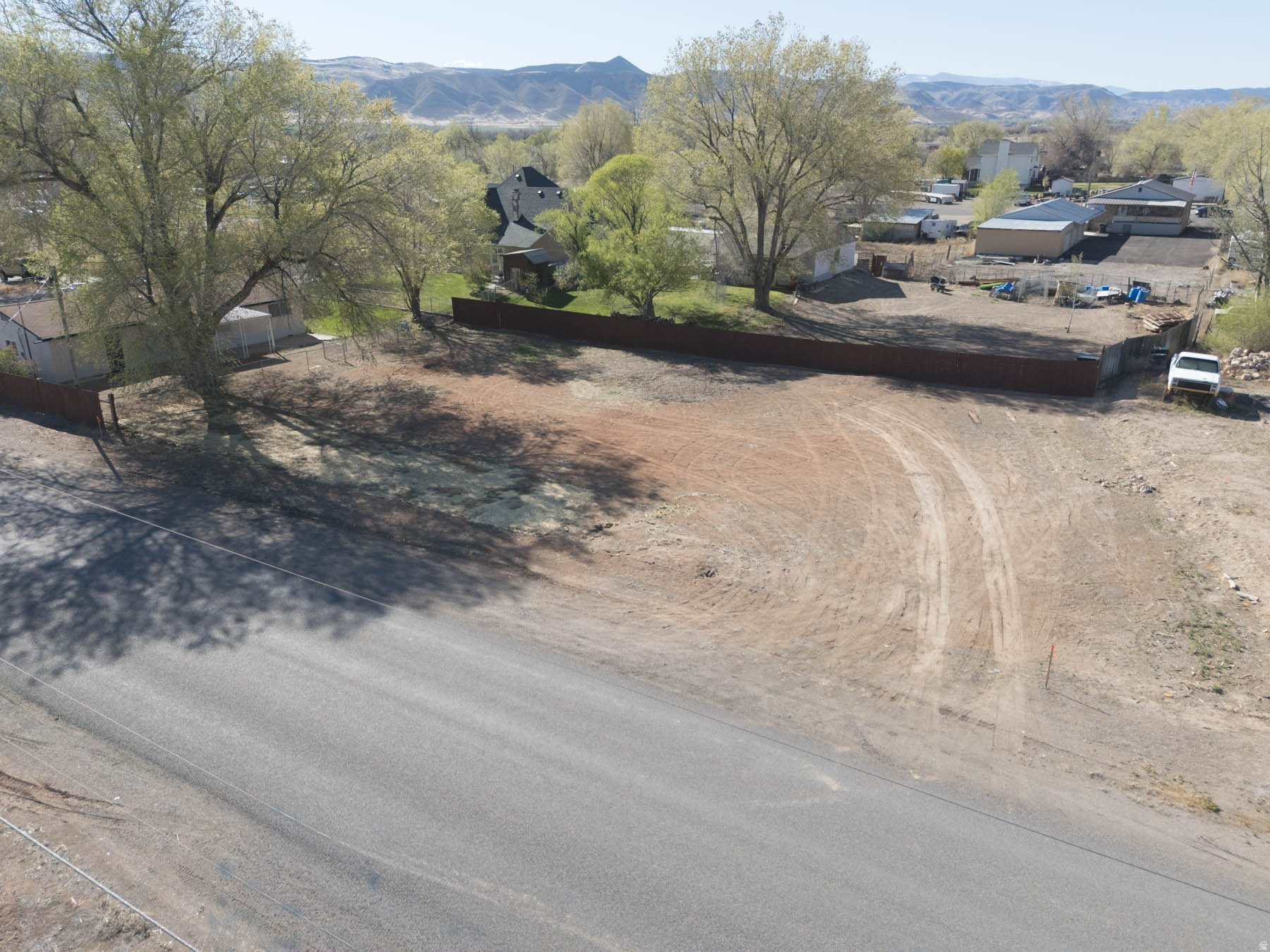 main property photo 6