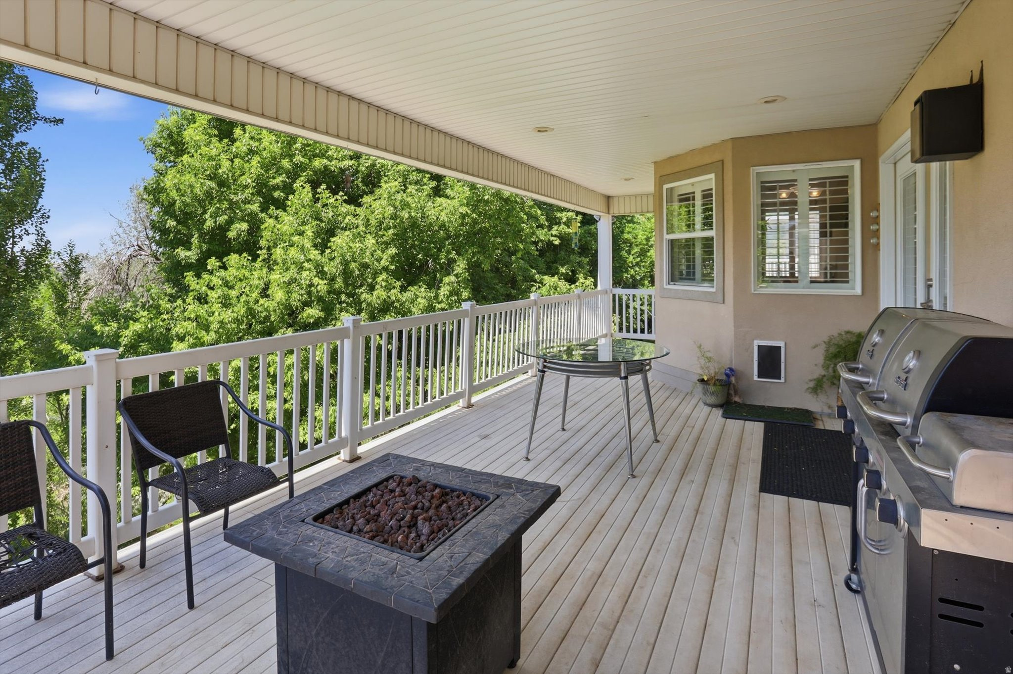 main property photo 59
