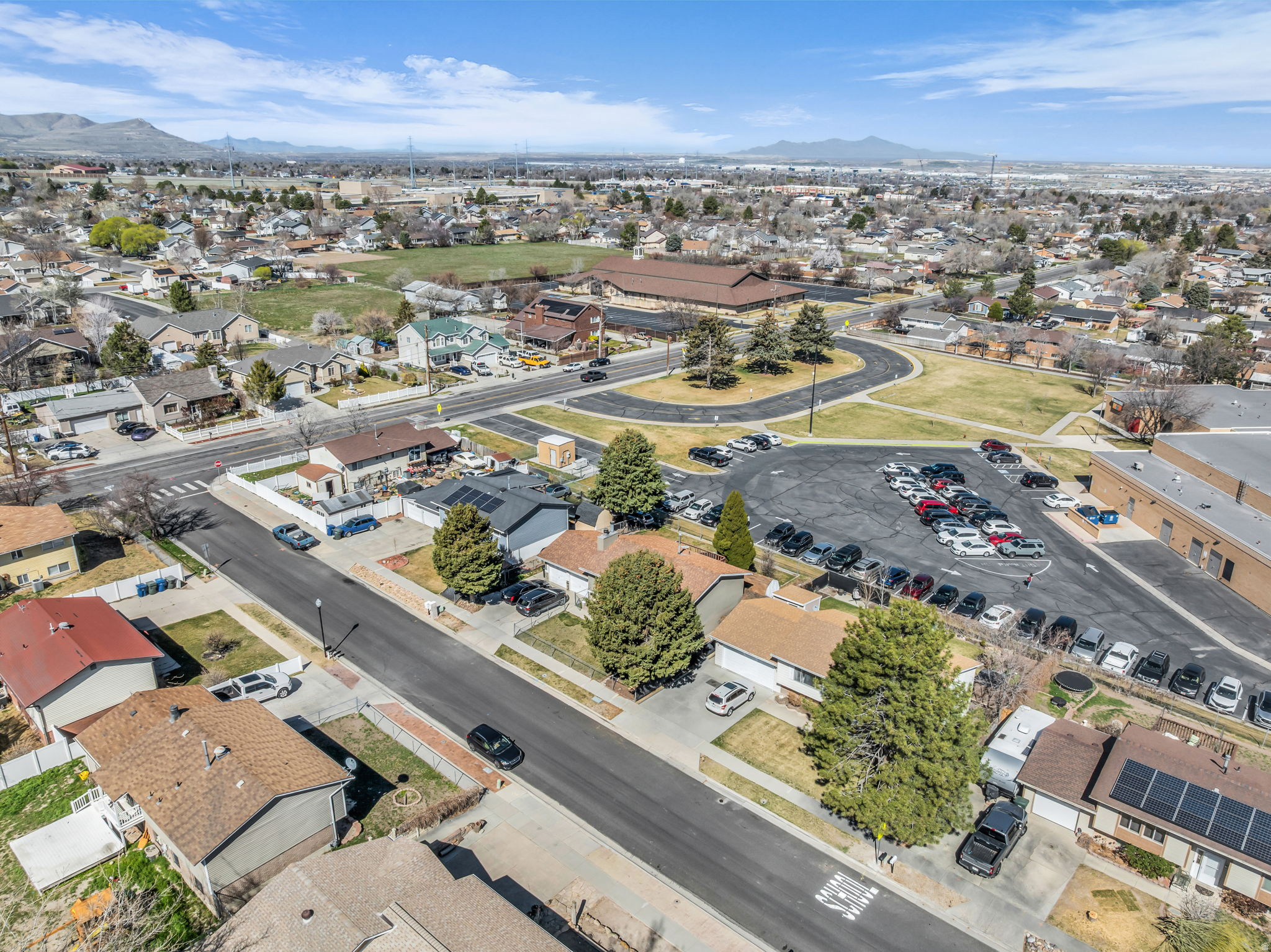main property photo 36