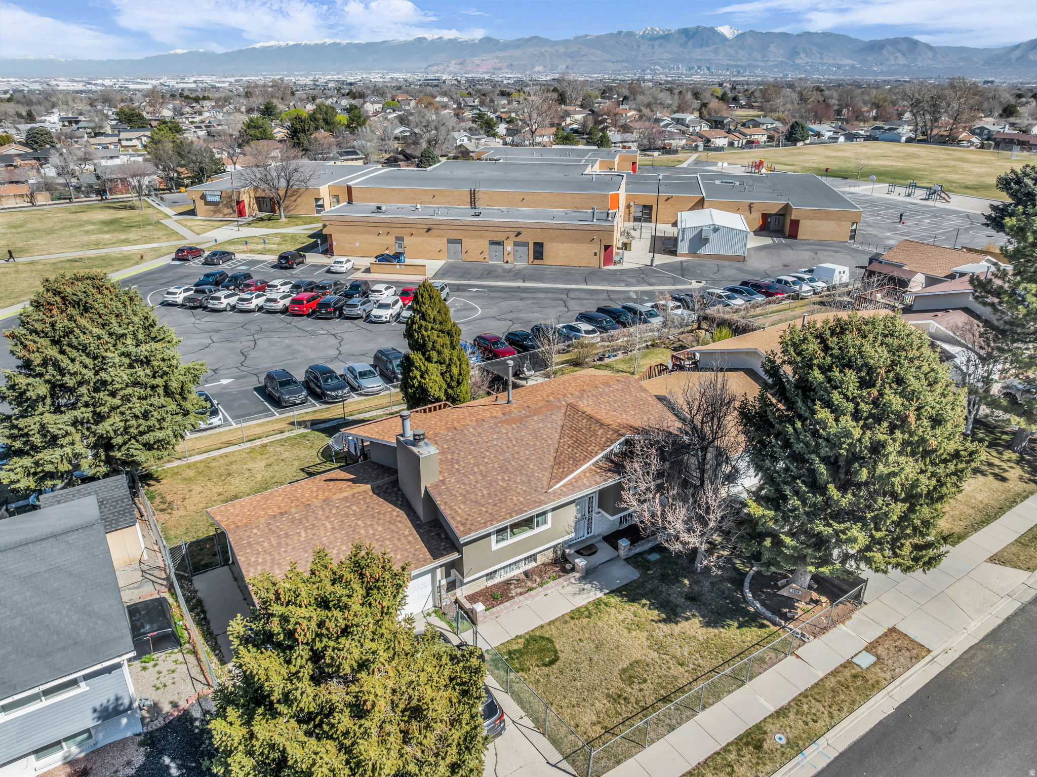 main property photo 44