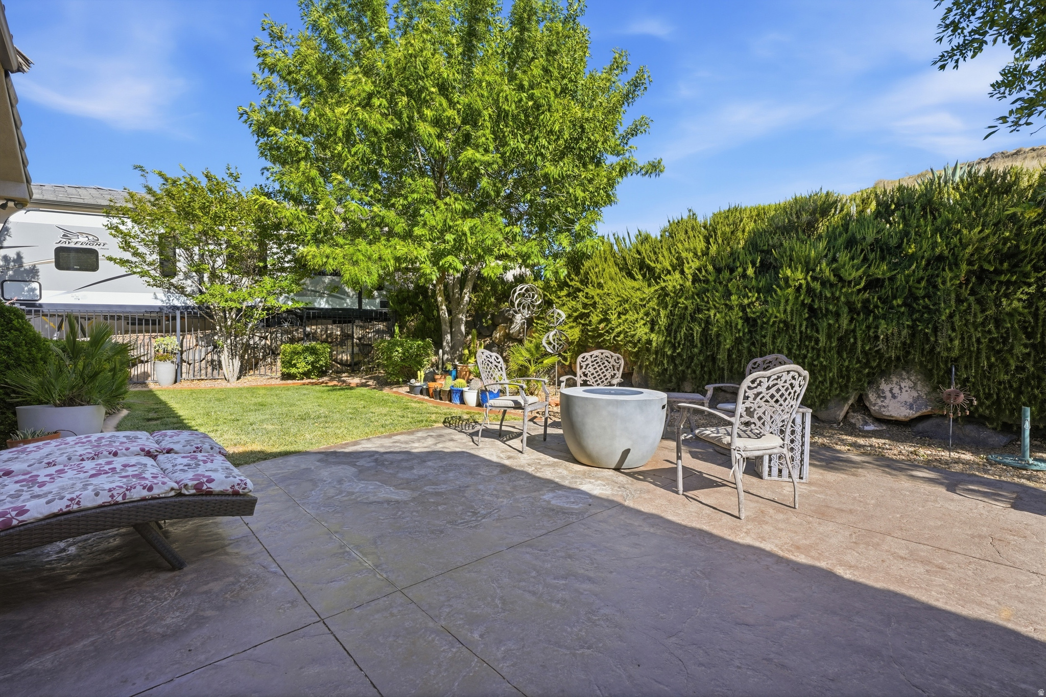 main property photo 41