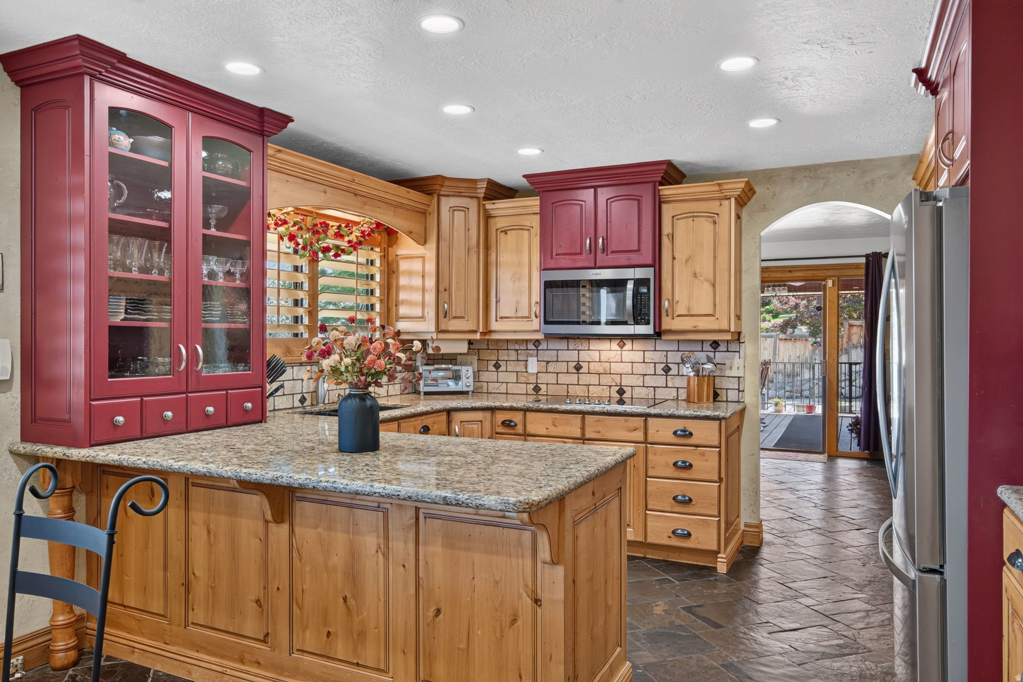 main property photo 8