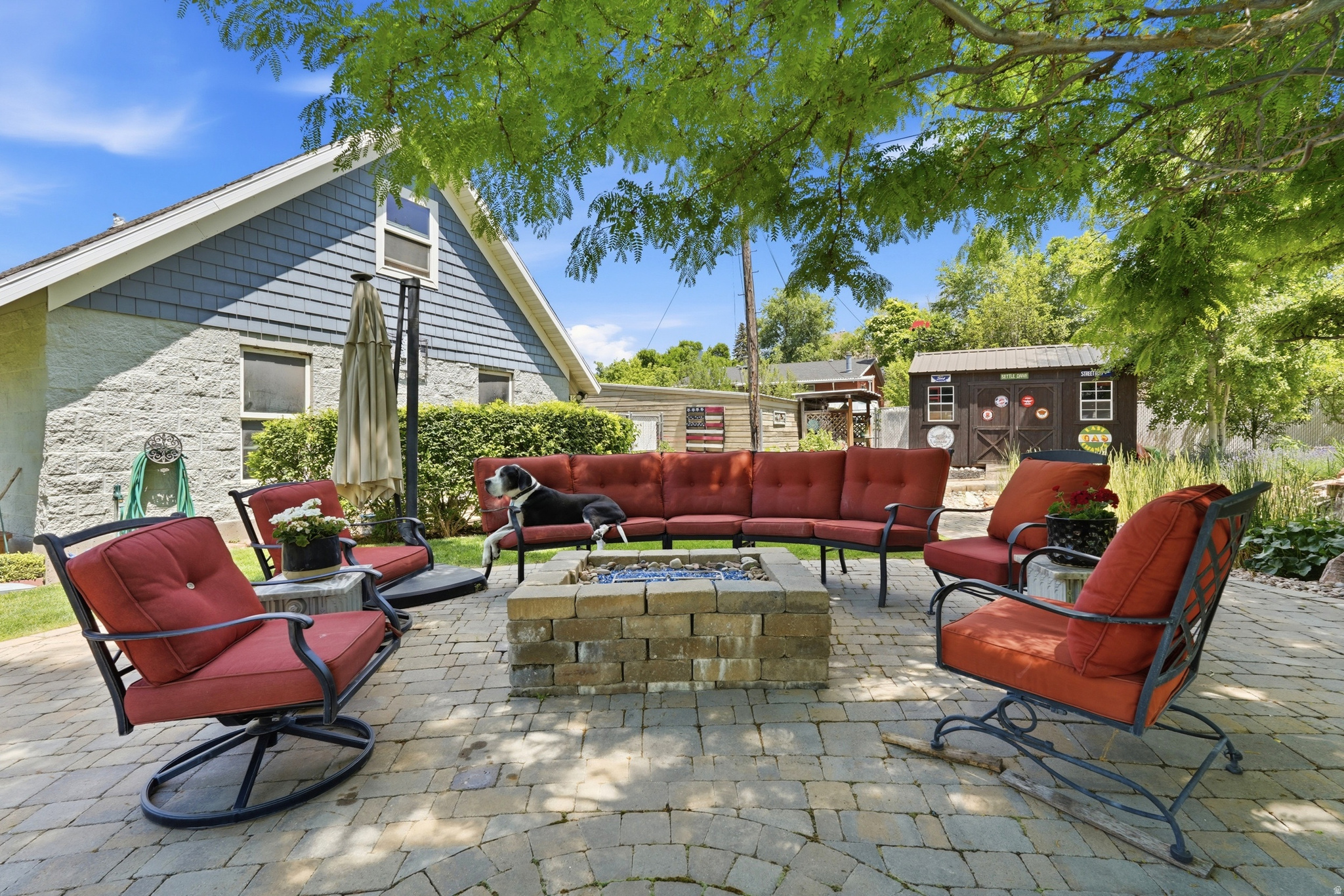 main property photo 28