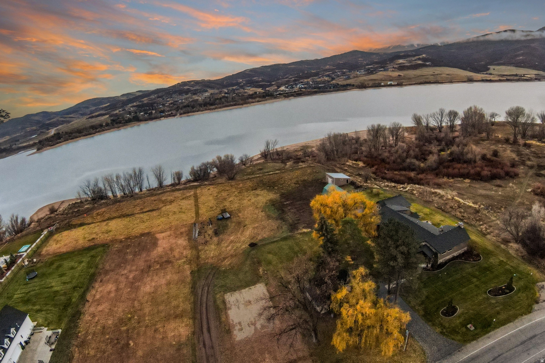 main property photo 15