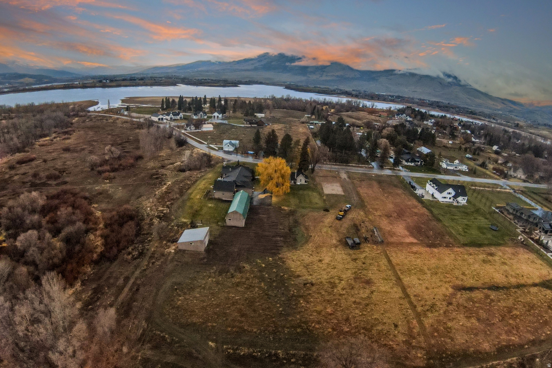 main property photo 27