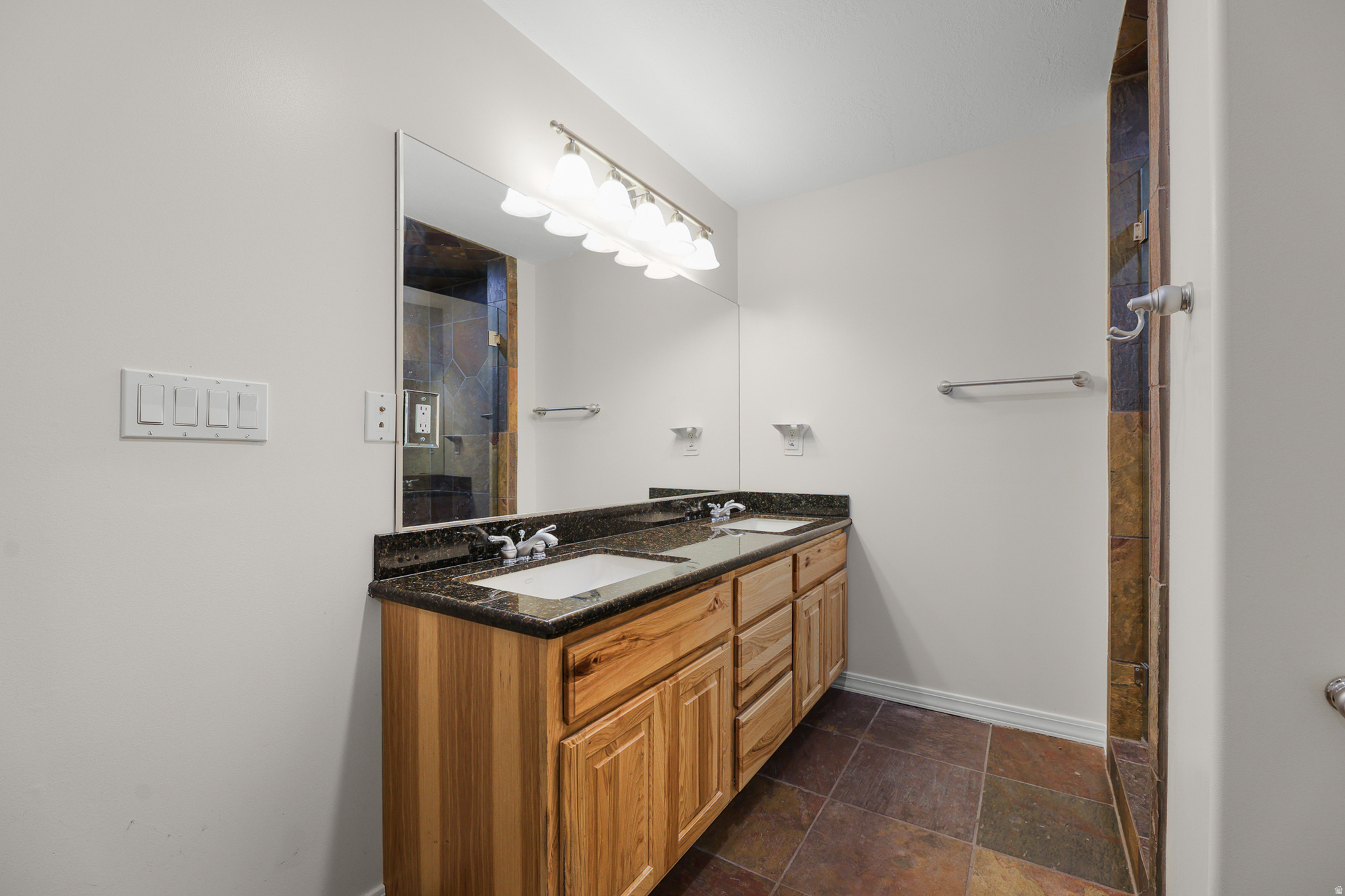 main property photo 56