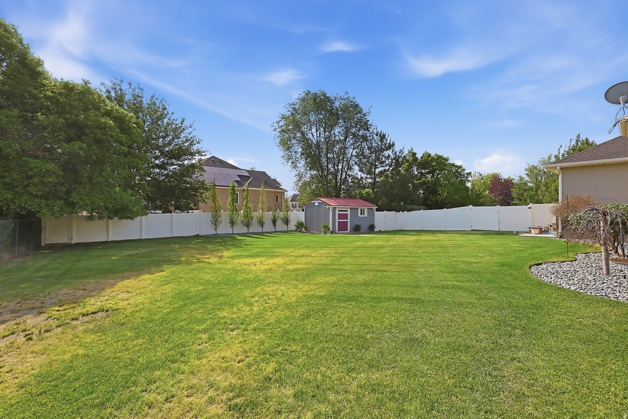main property photo 75