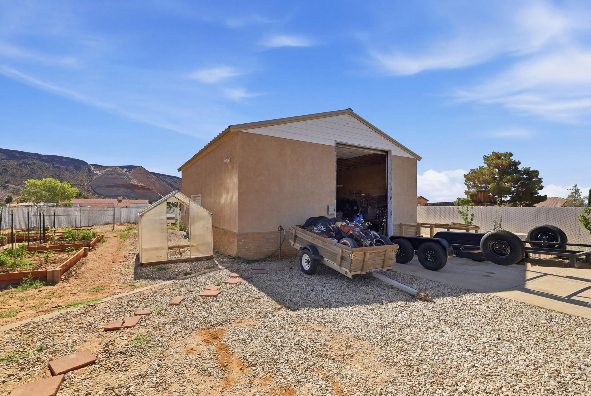 main property photo 36