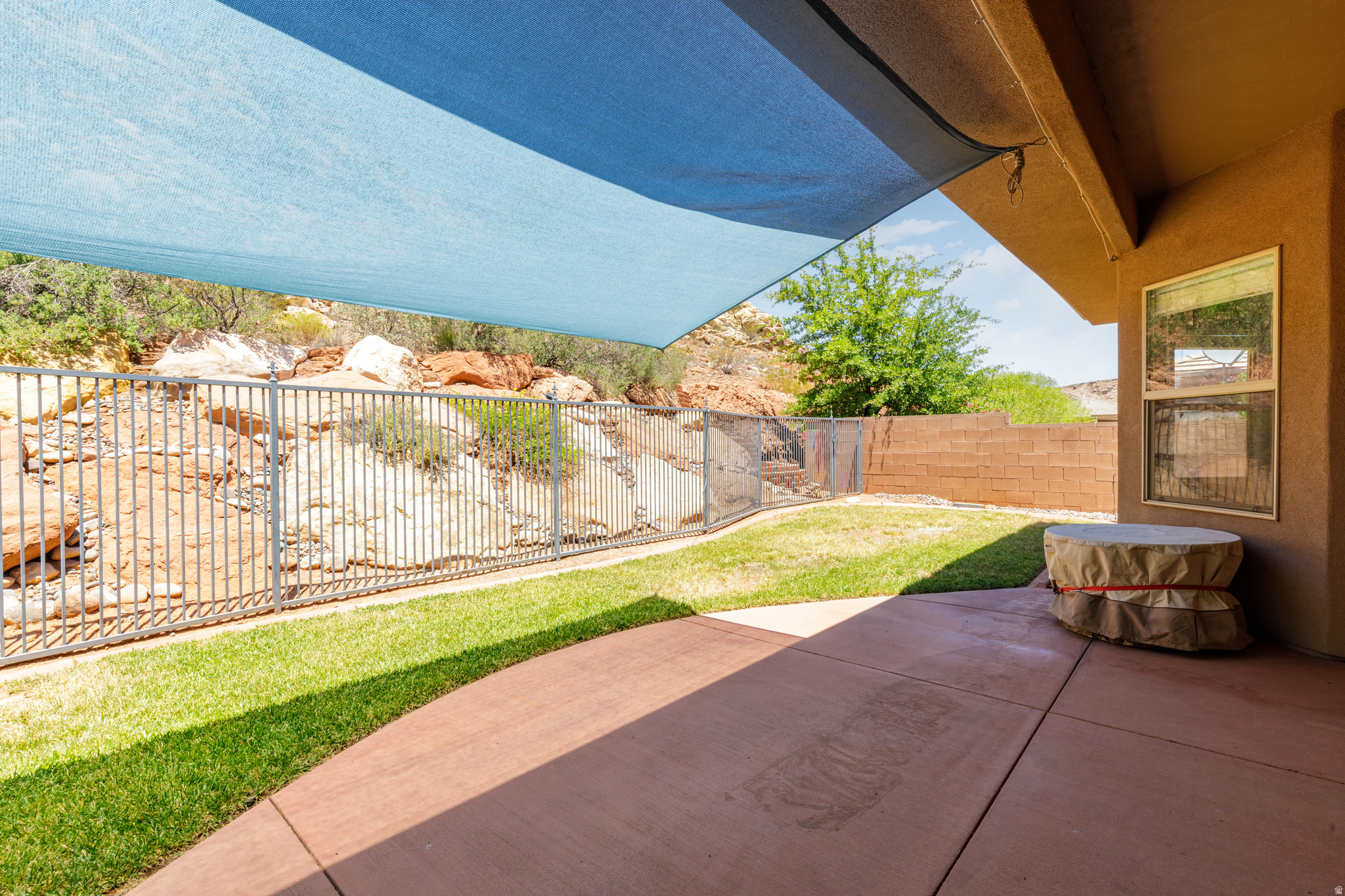 main property photo 24