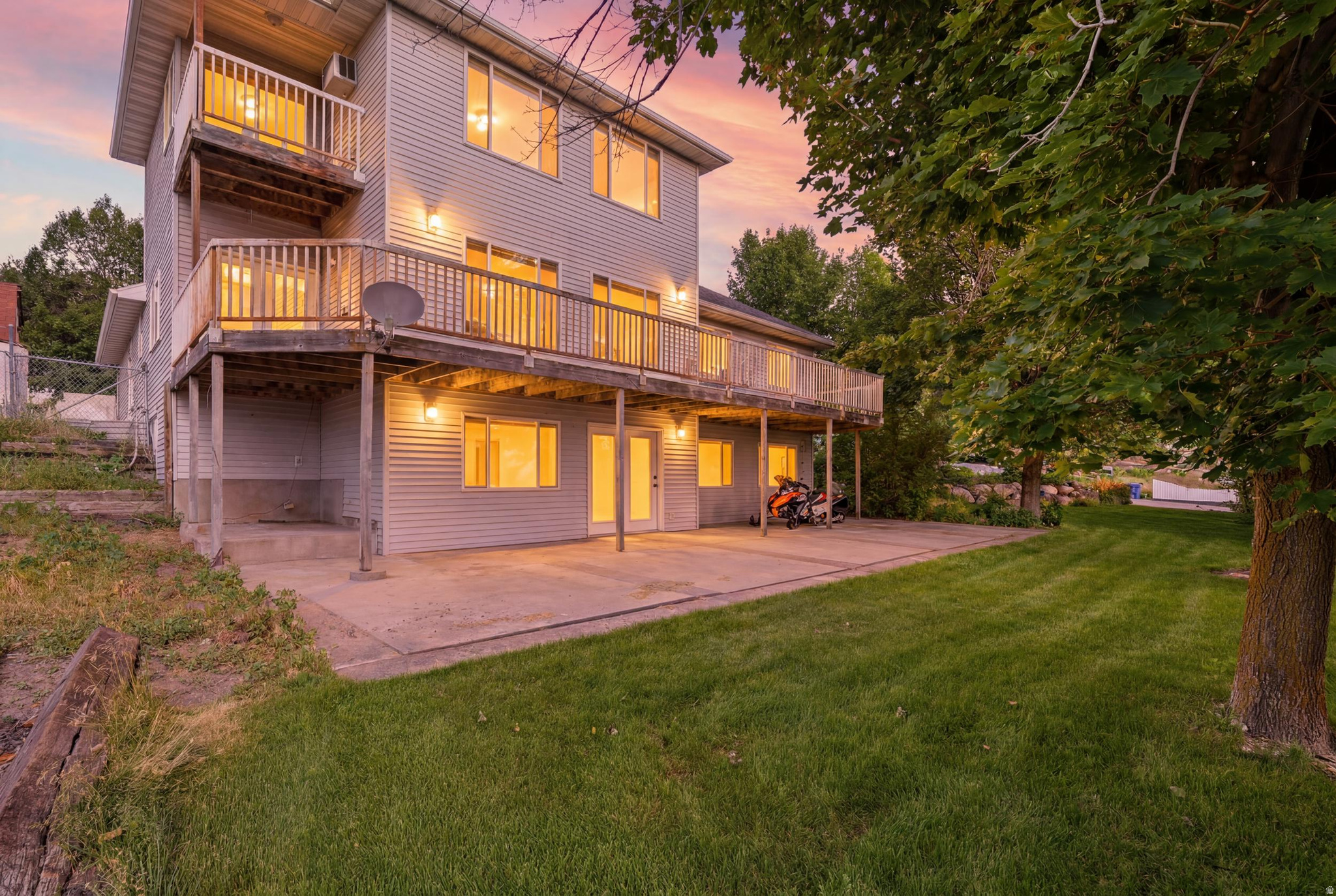 main property photo 31