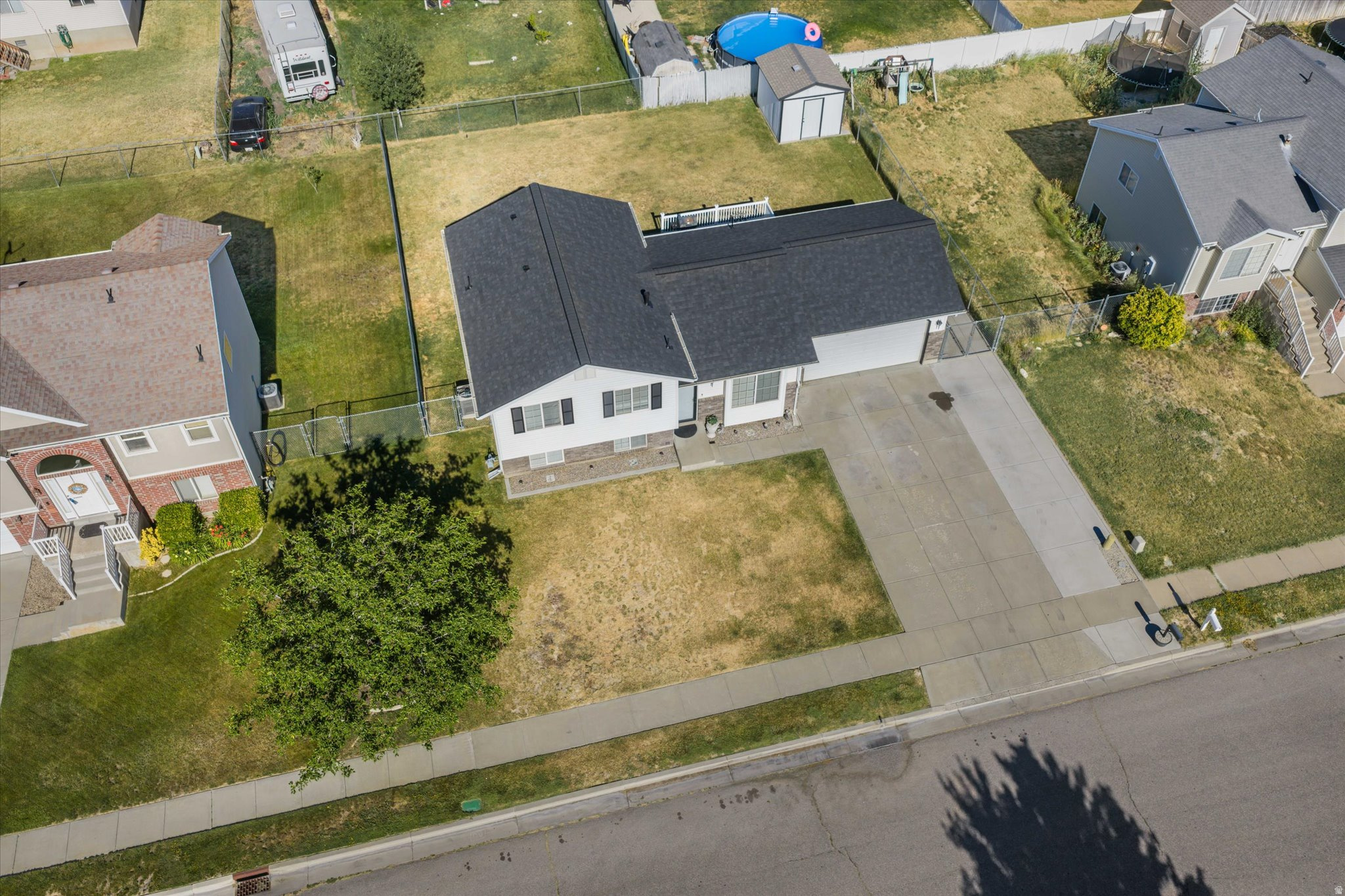 main property photo 46