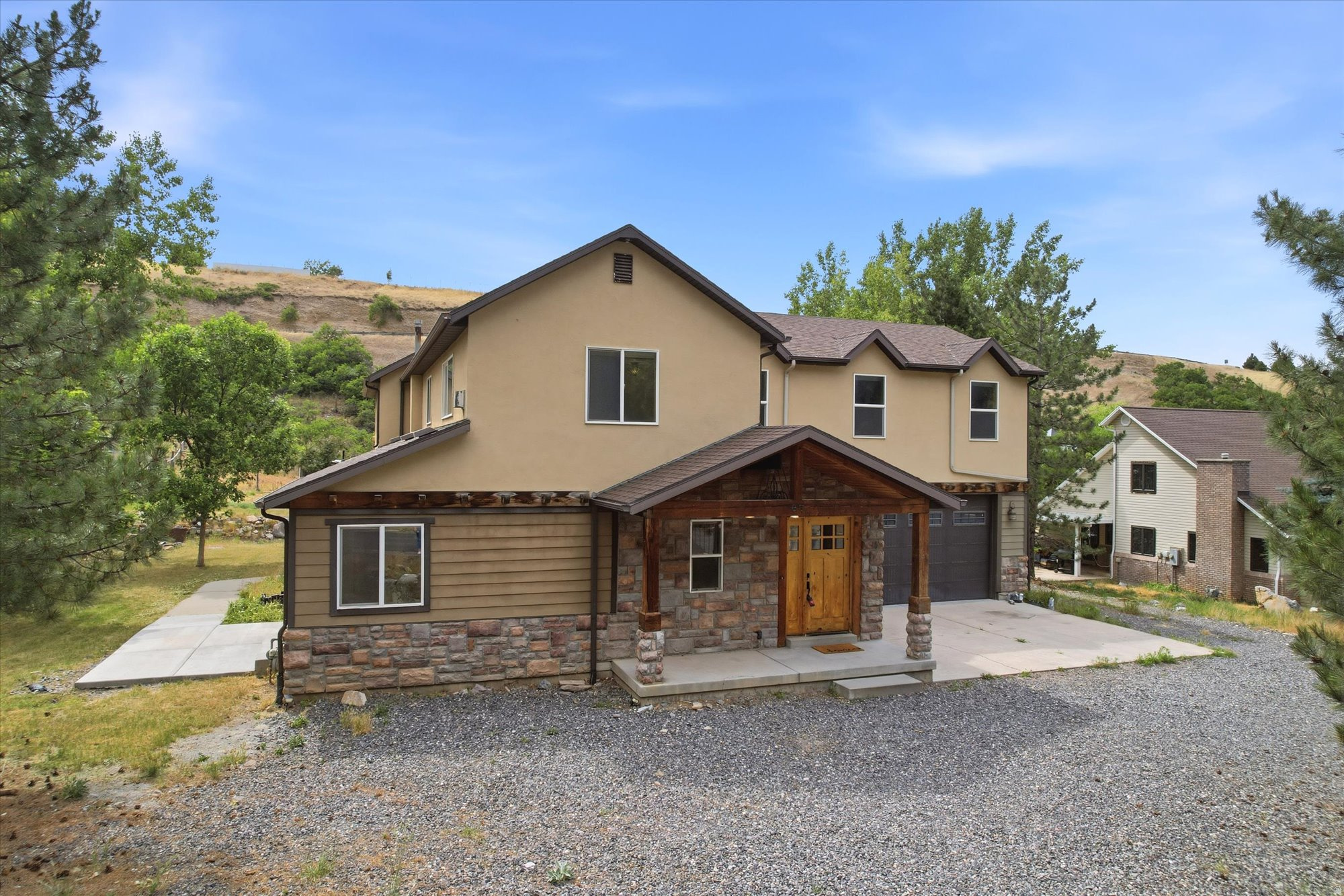 main property photo 5