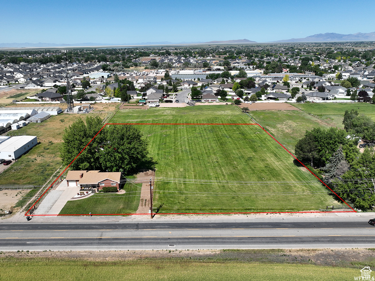 main property photo 3