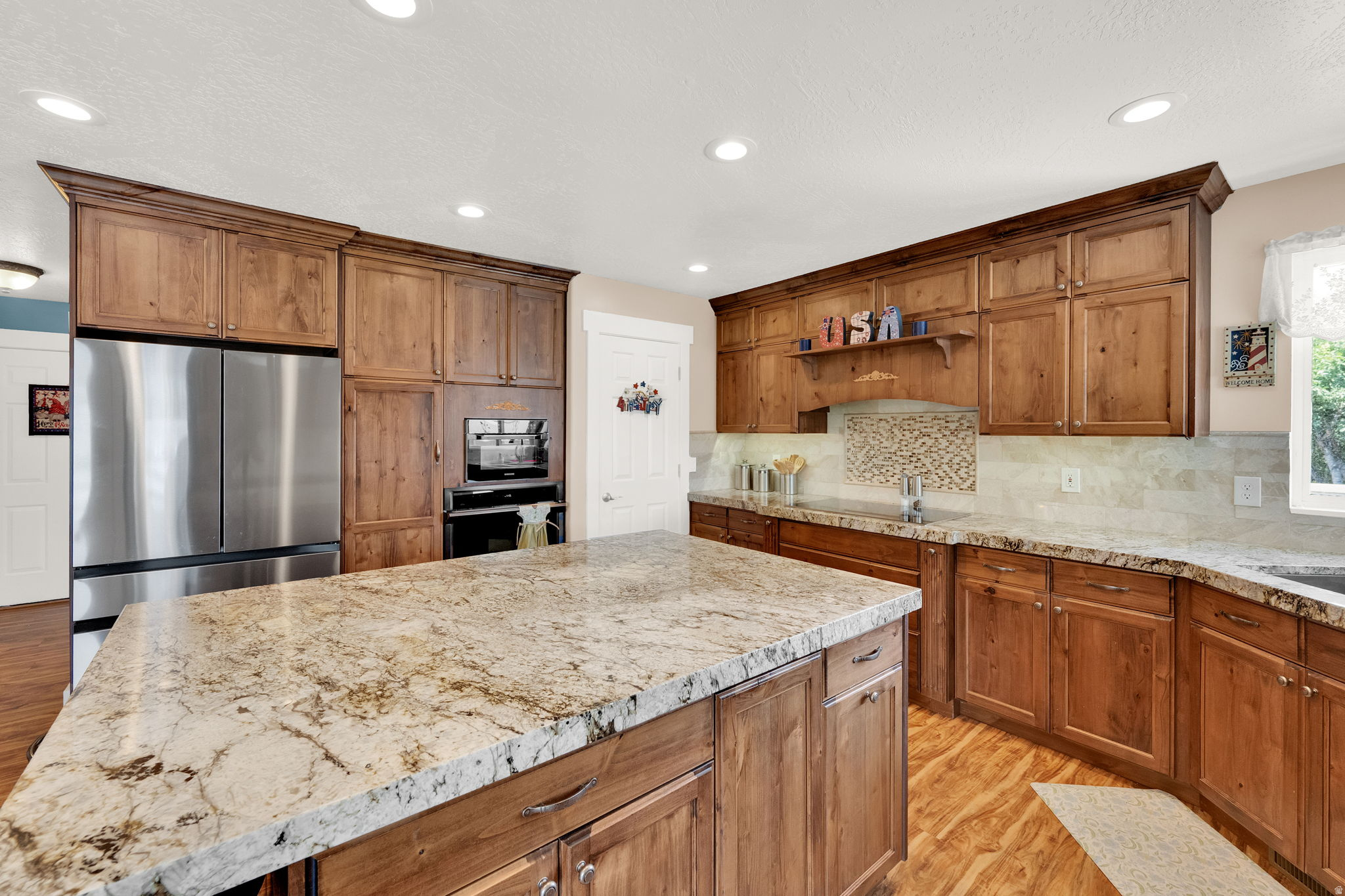 main property photo 38