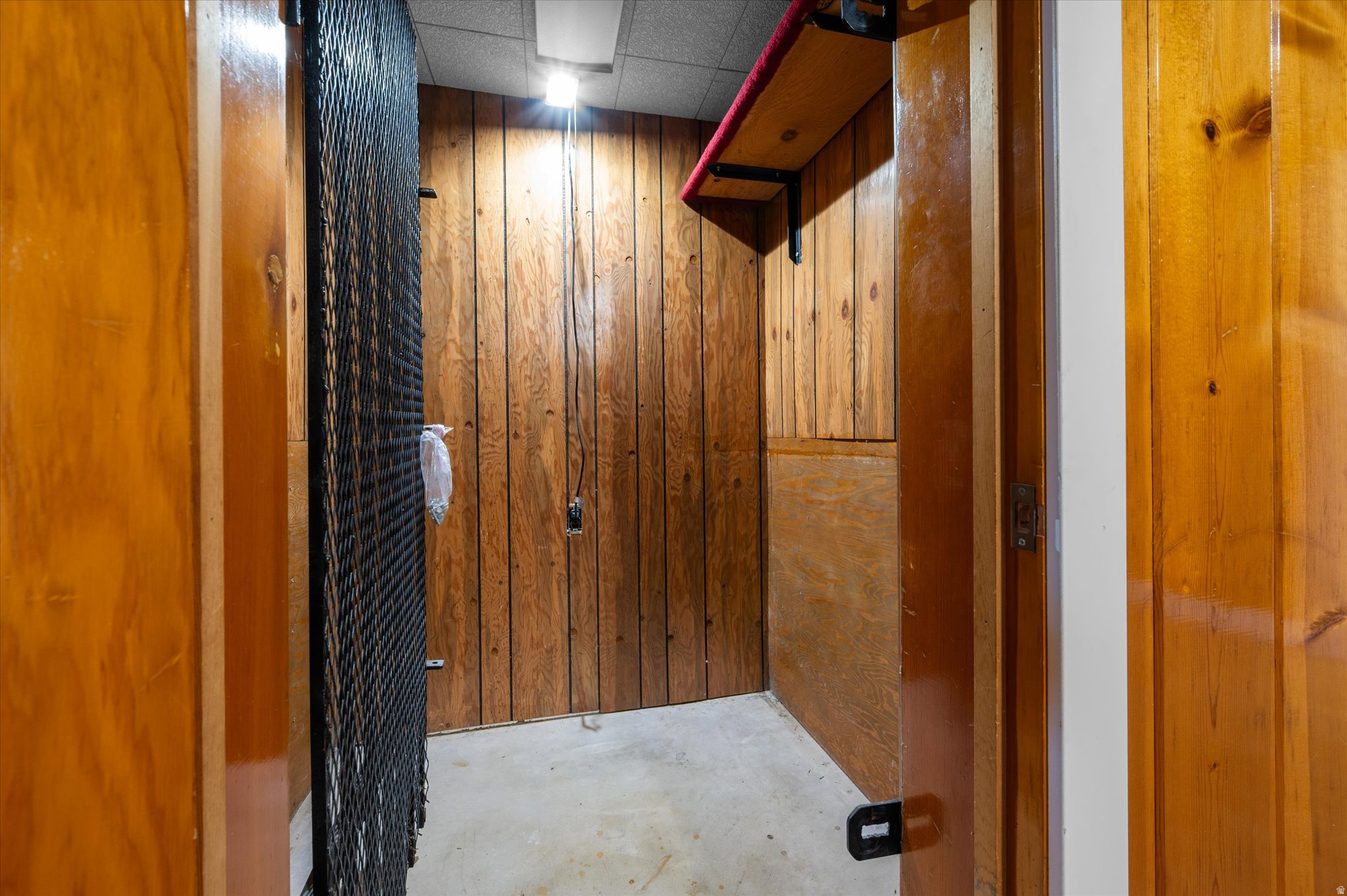 main property photo 28