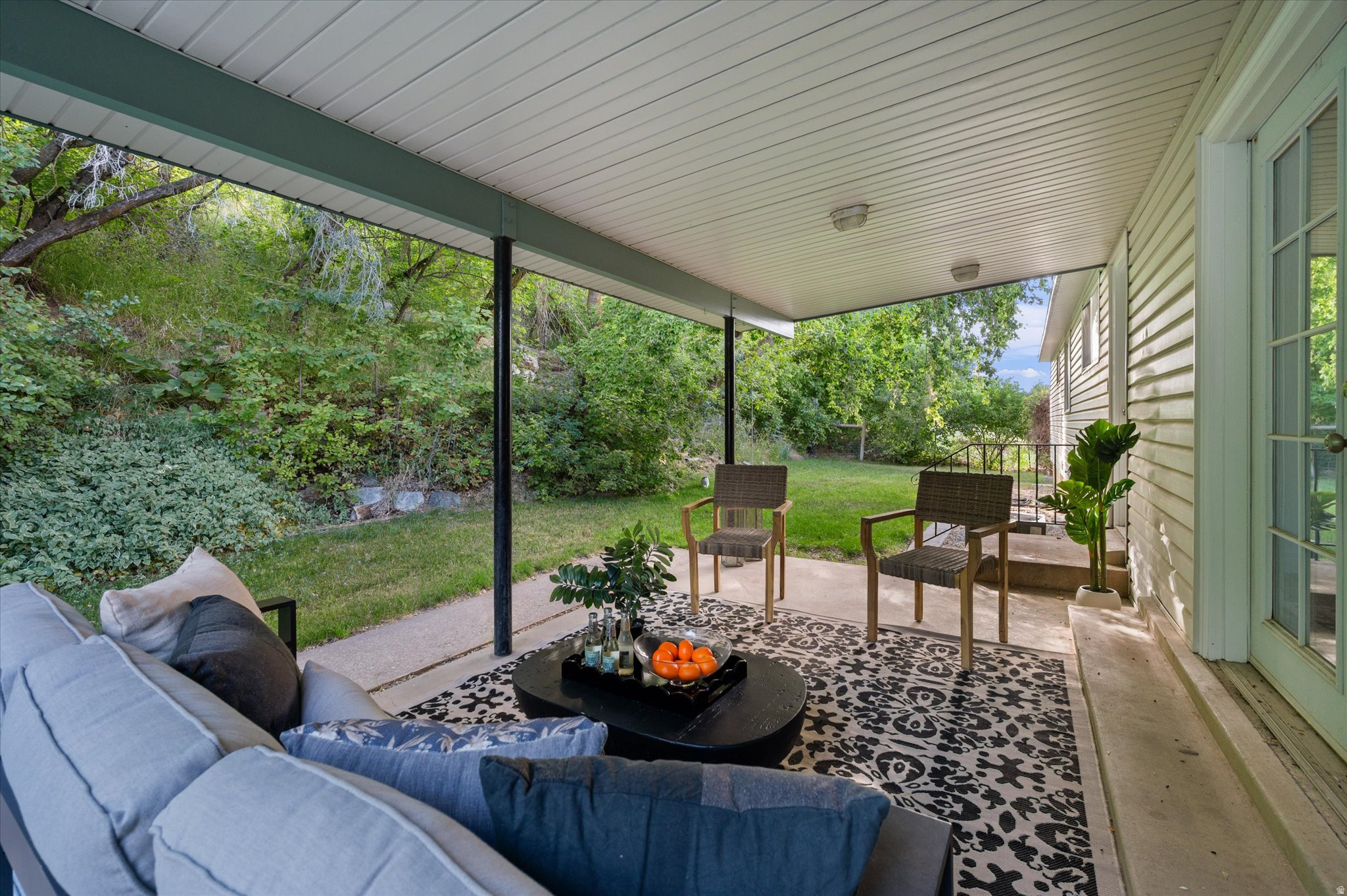 main property photo 44