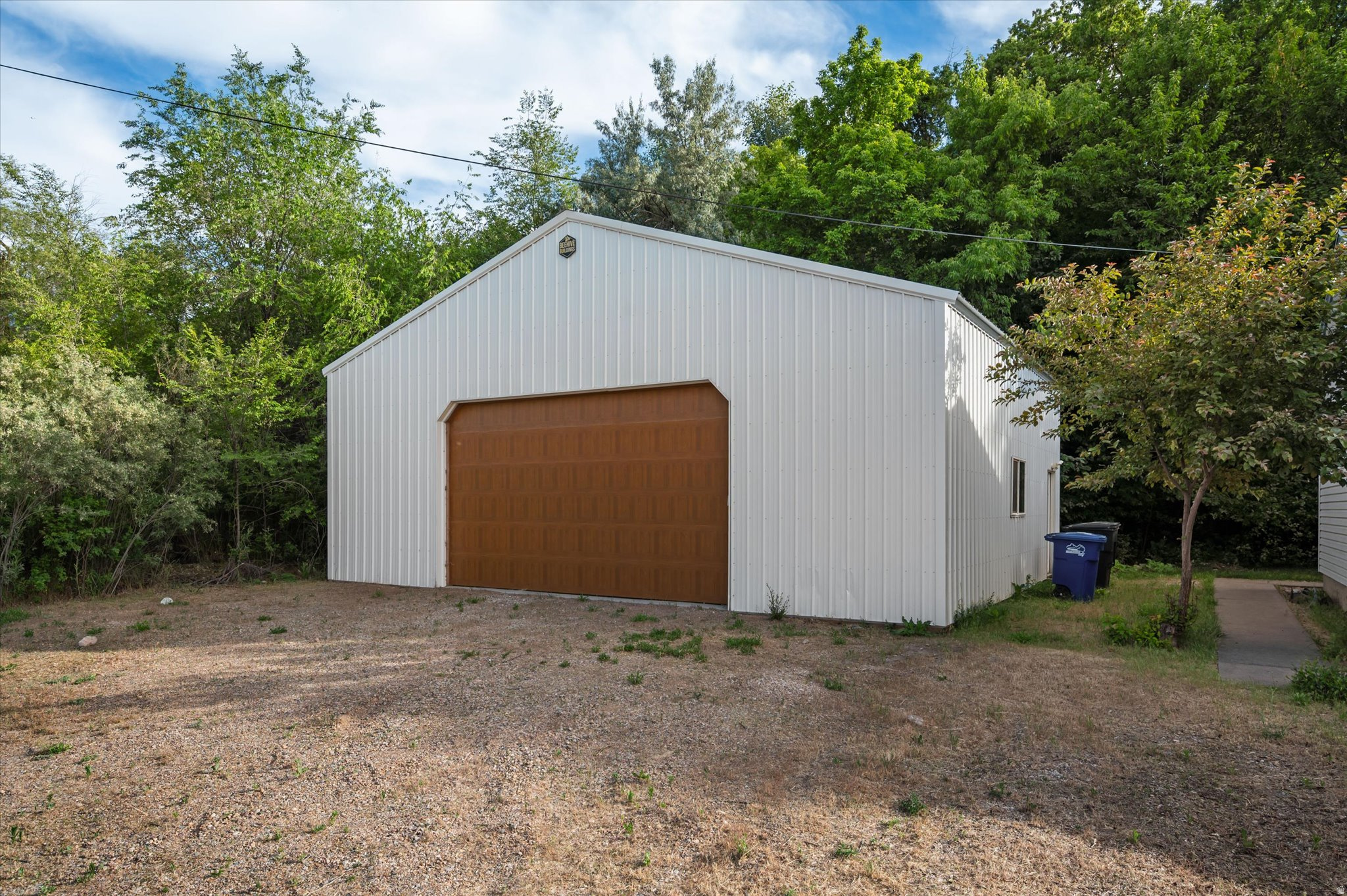 main property photo 51