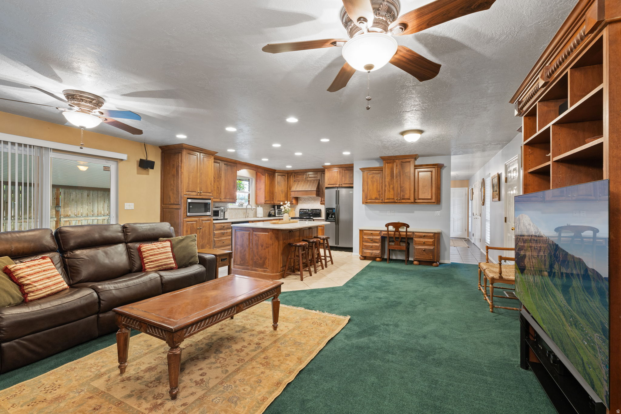 main property photo 12