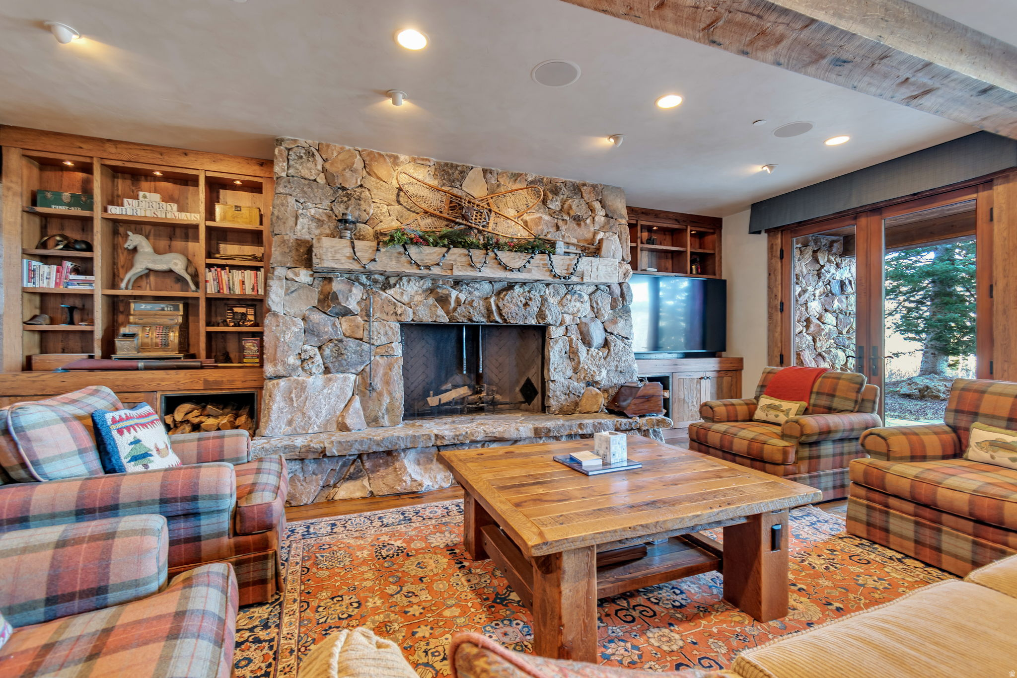 main property photo 13