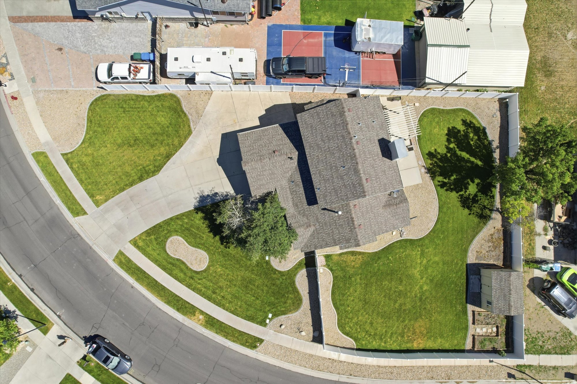 main property photo 10