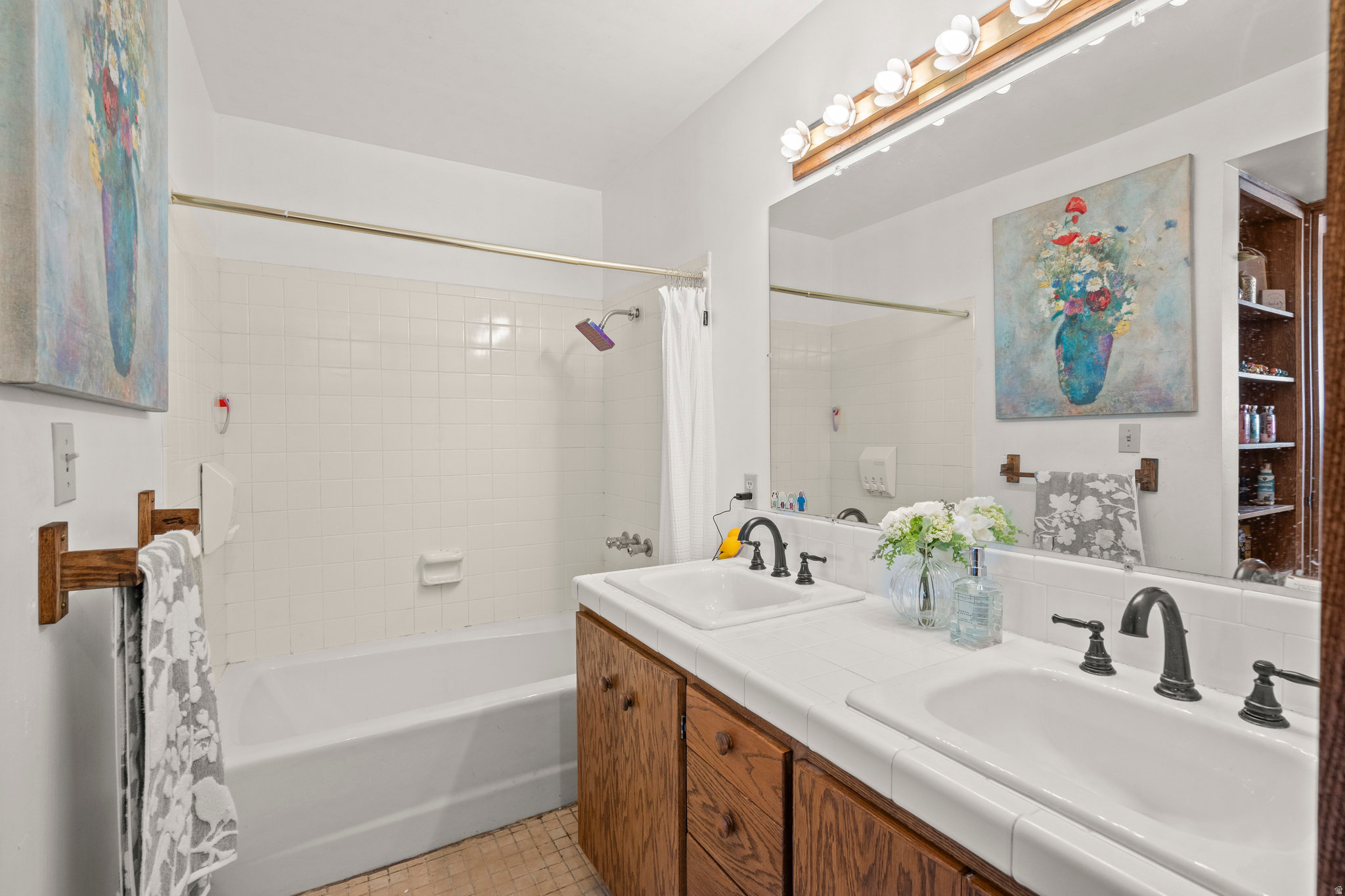 main property photo 76