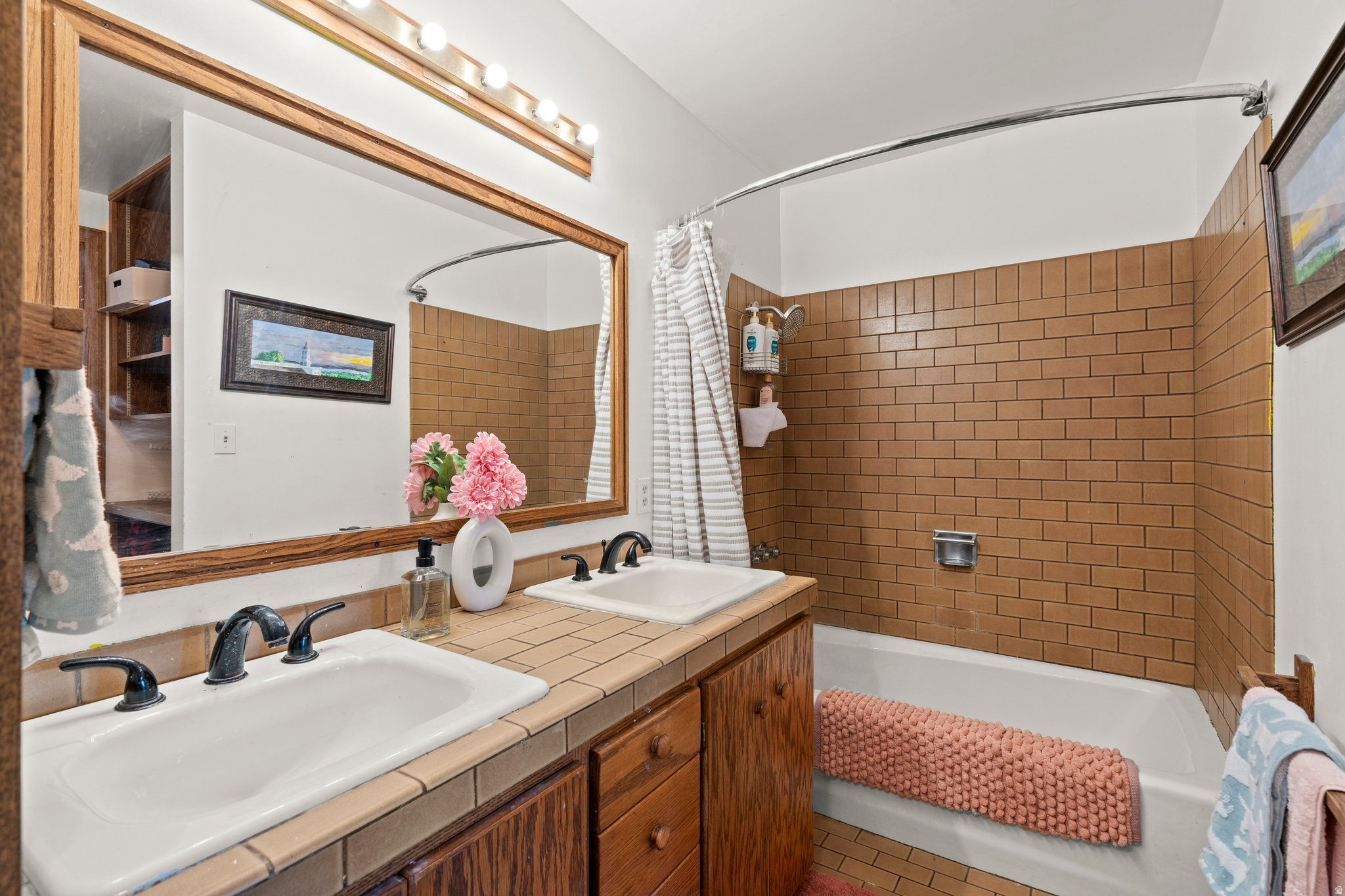 main property photo 79