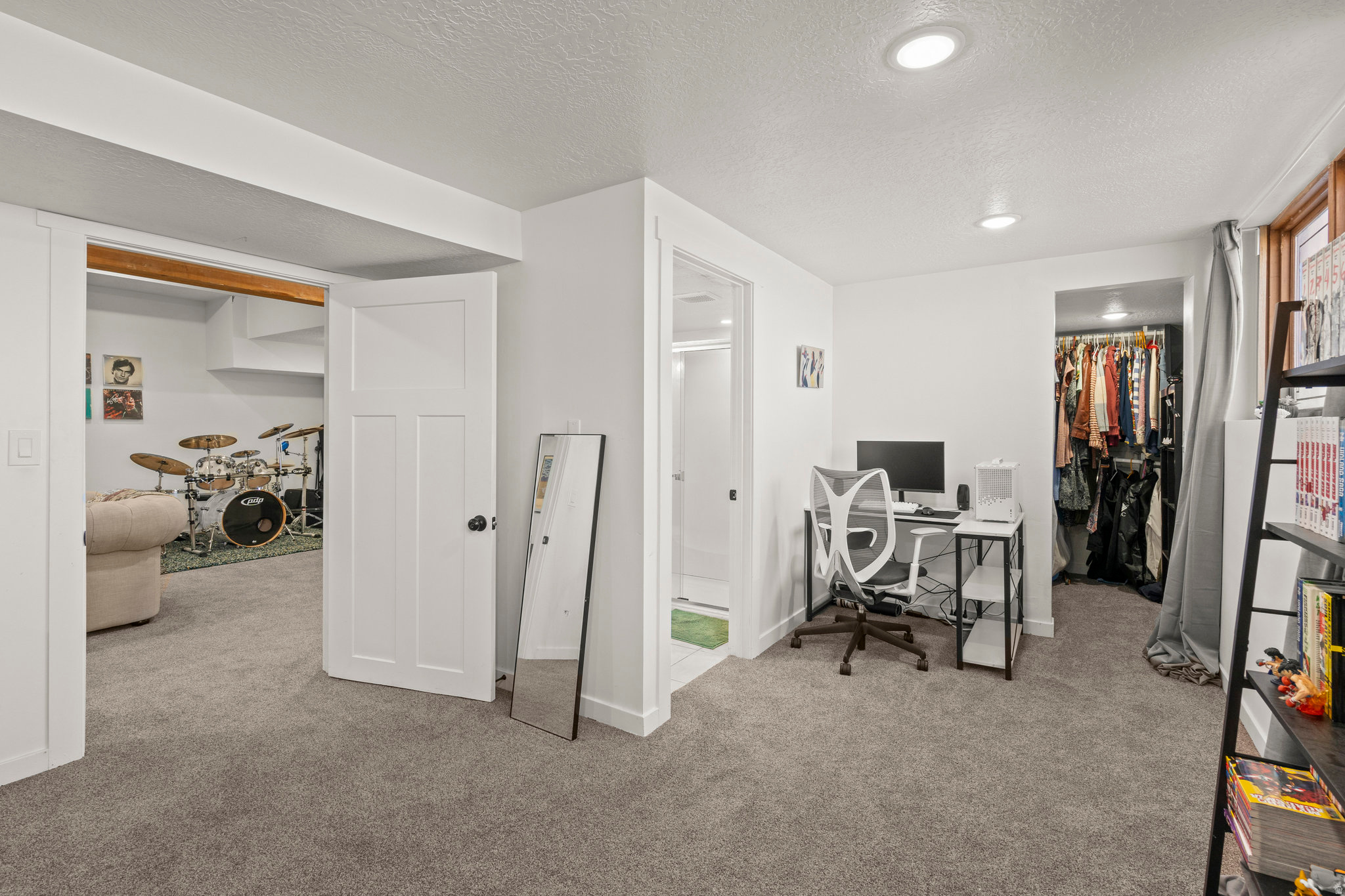 main property photo 85