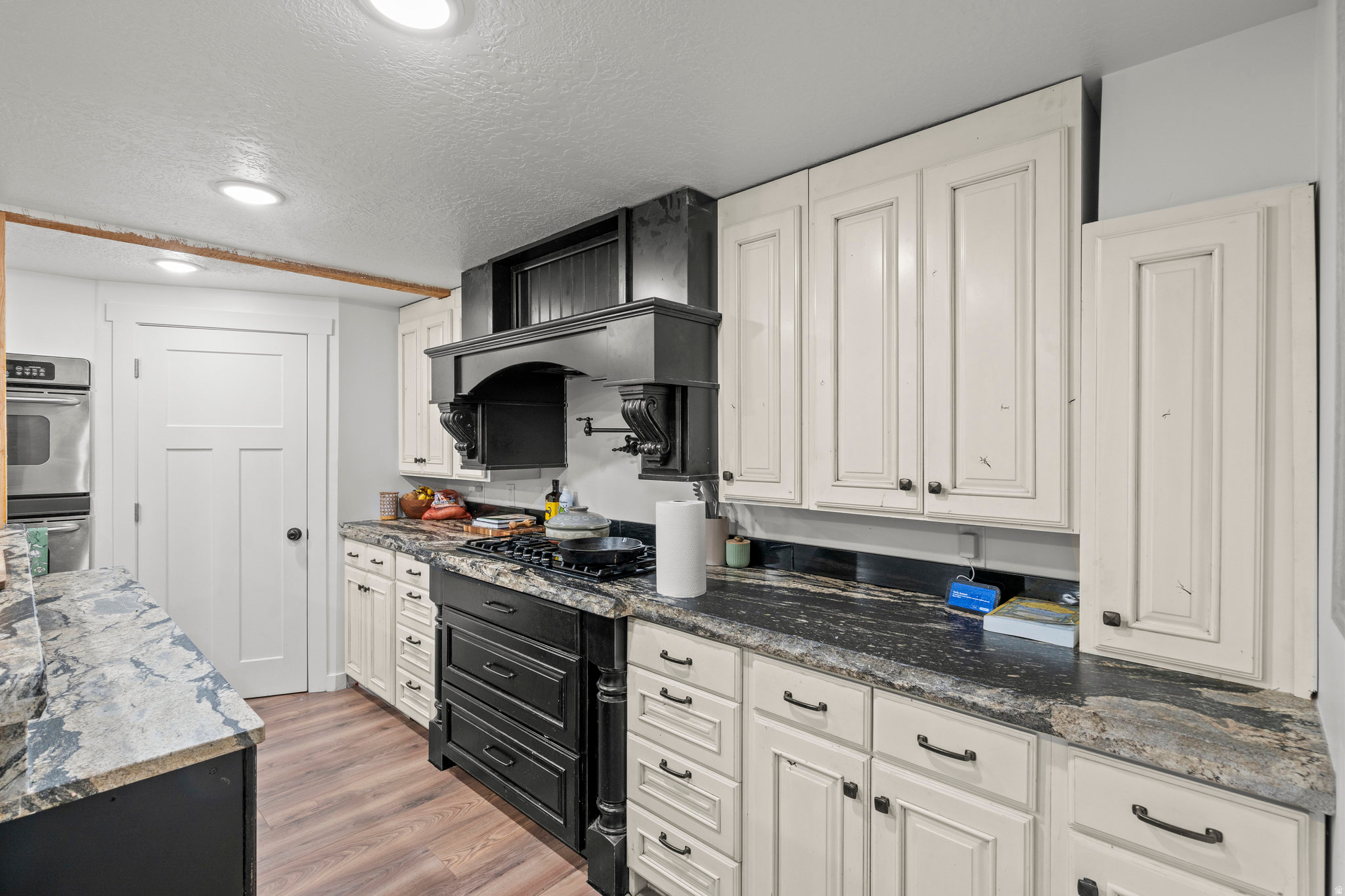 main property photo 88