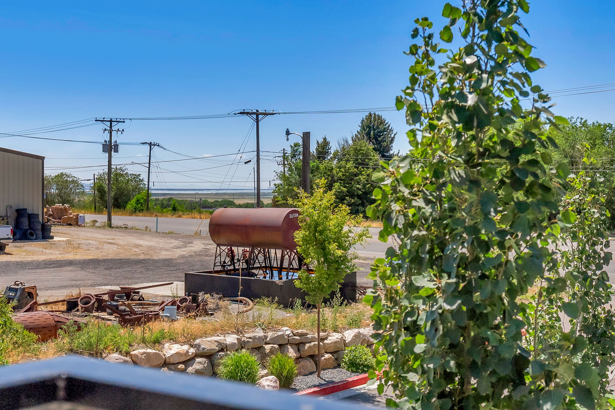 main property photo 10
