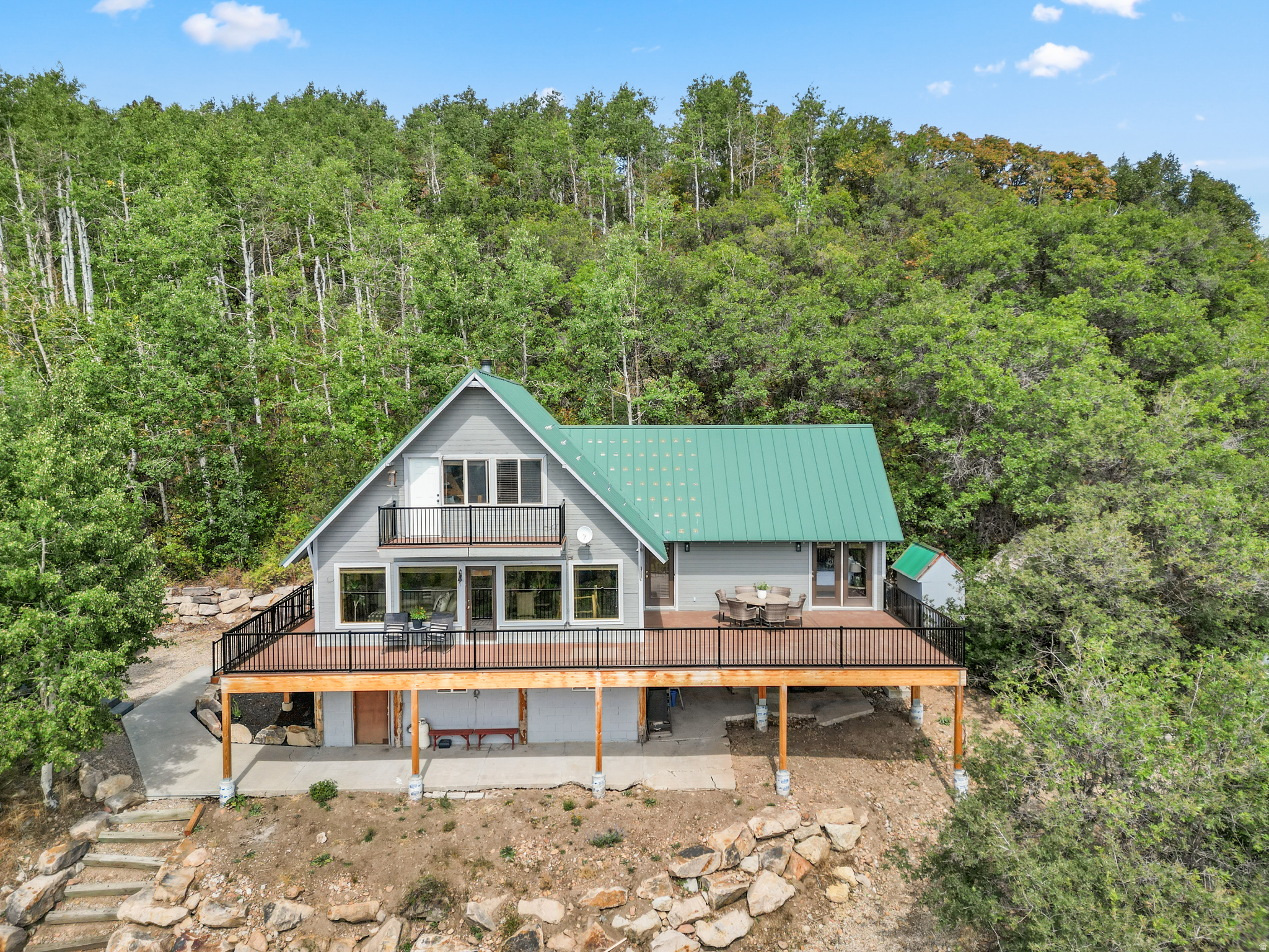 main property photo 33
