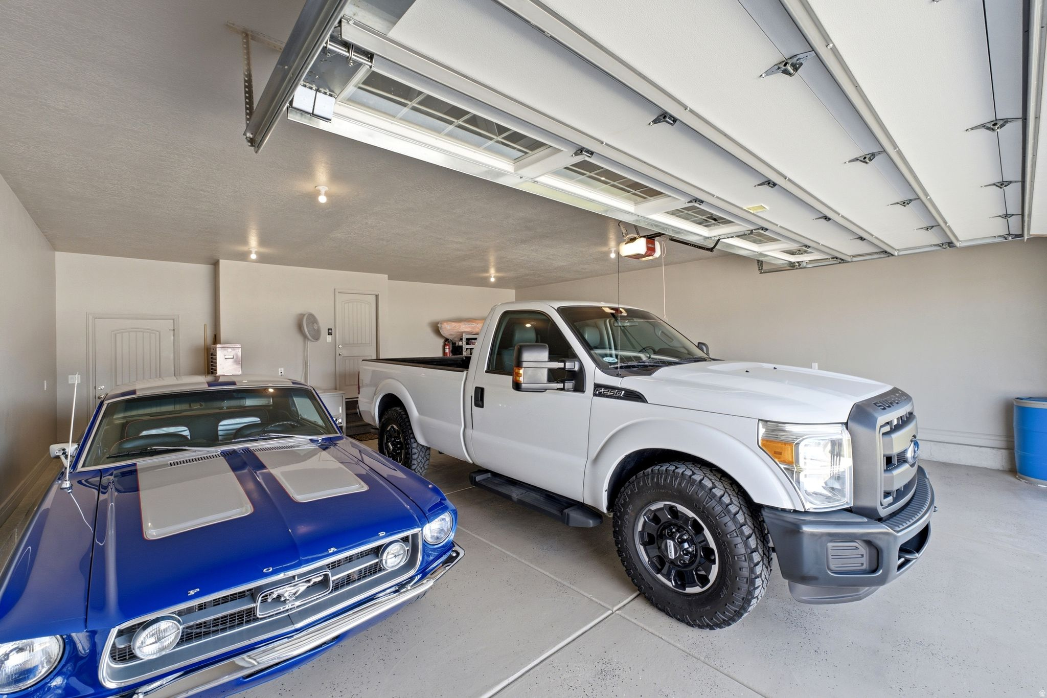 main property photo 40