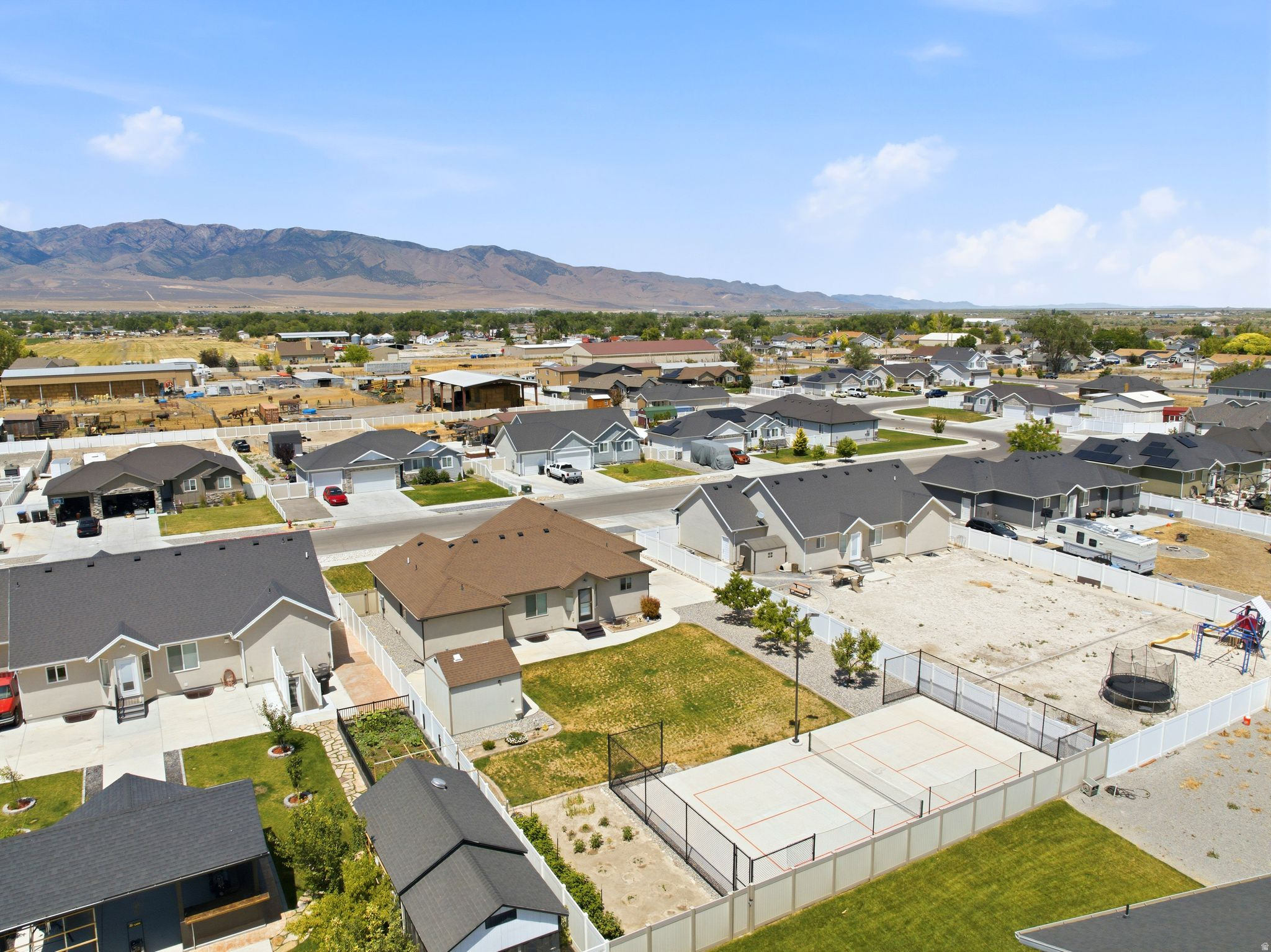main property photo 50