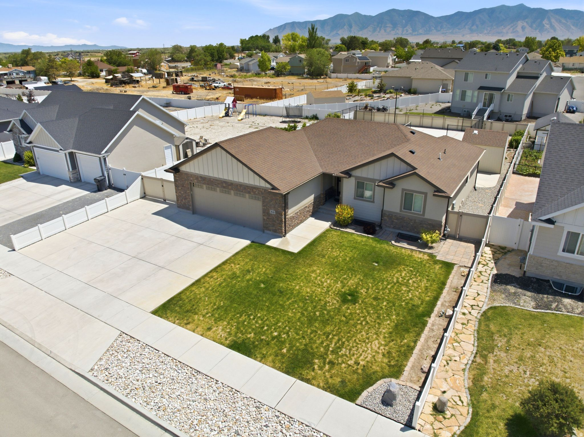 main property photo 56