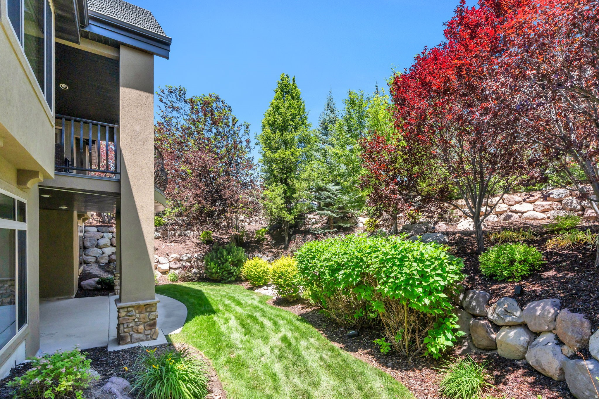 main property photo 47