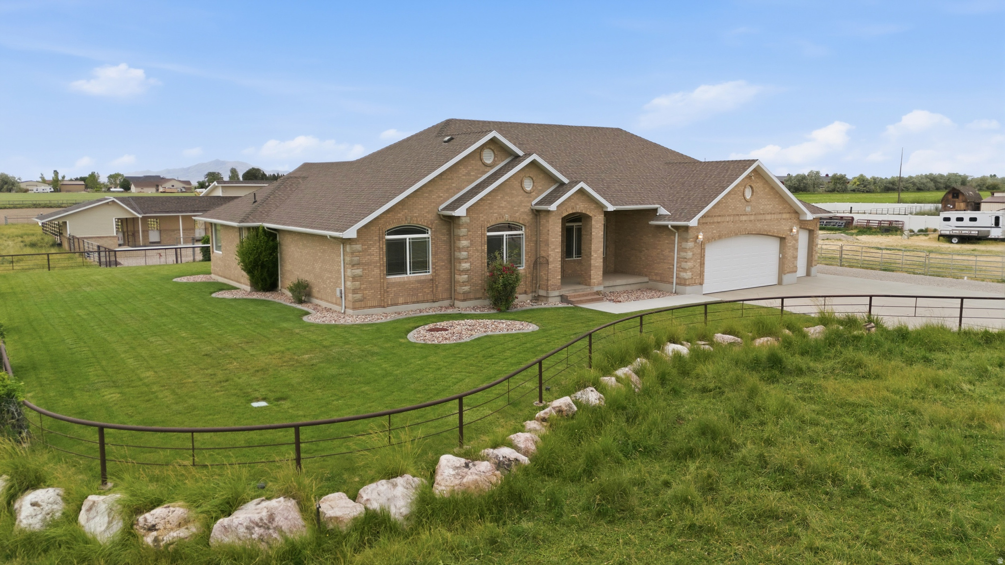 main property photo 43