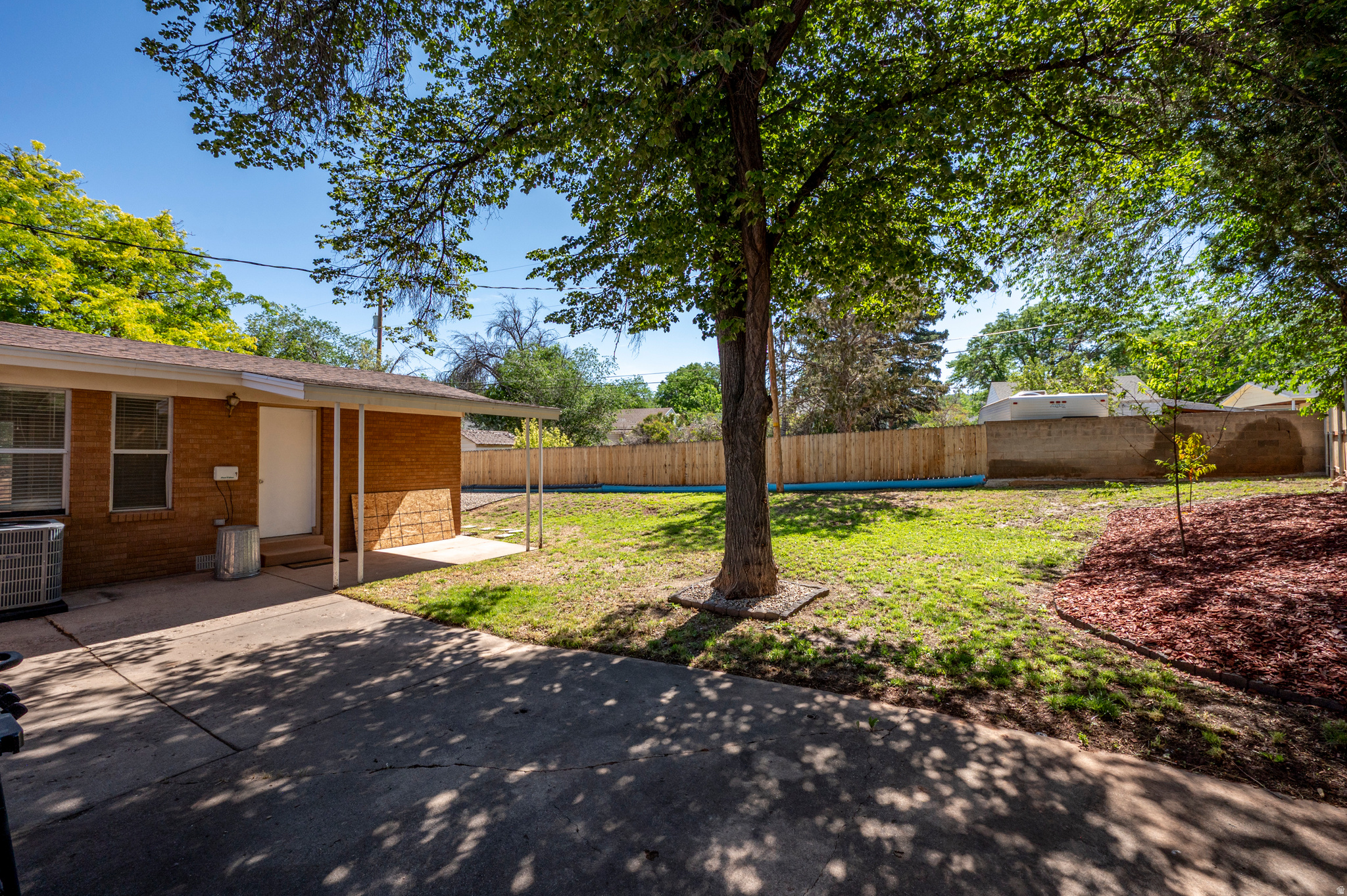 main property photo 45