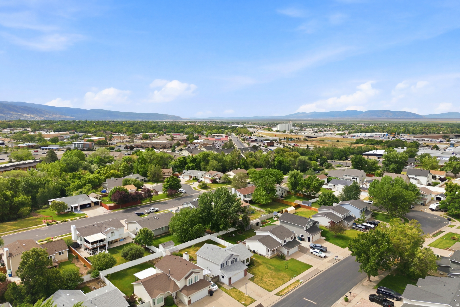 main property photo 59