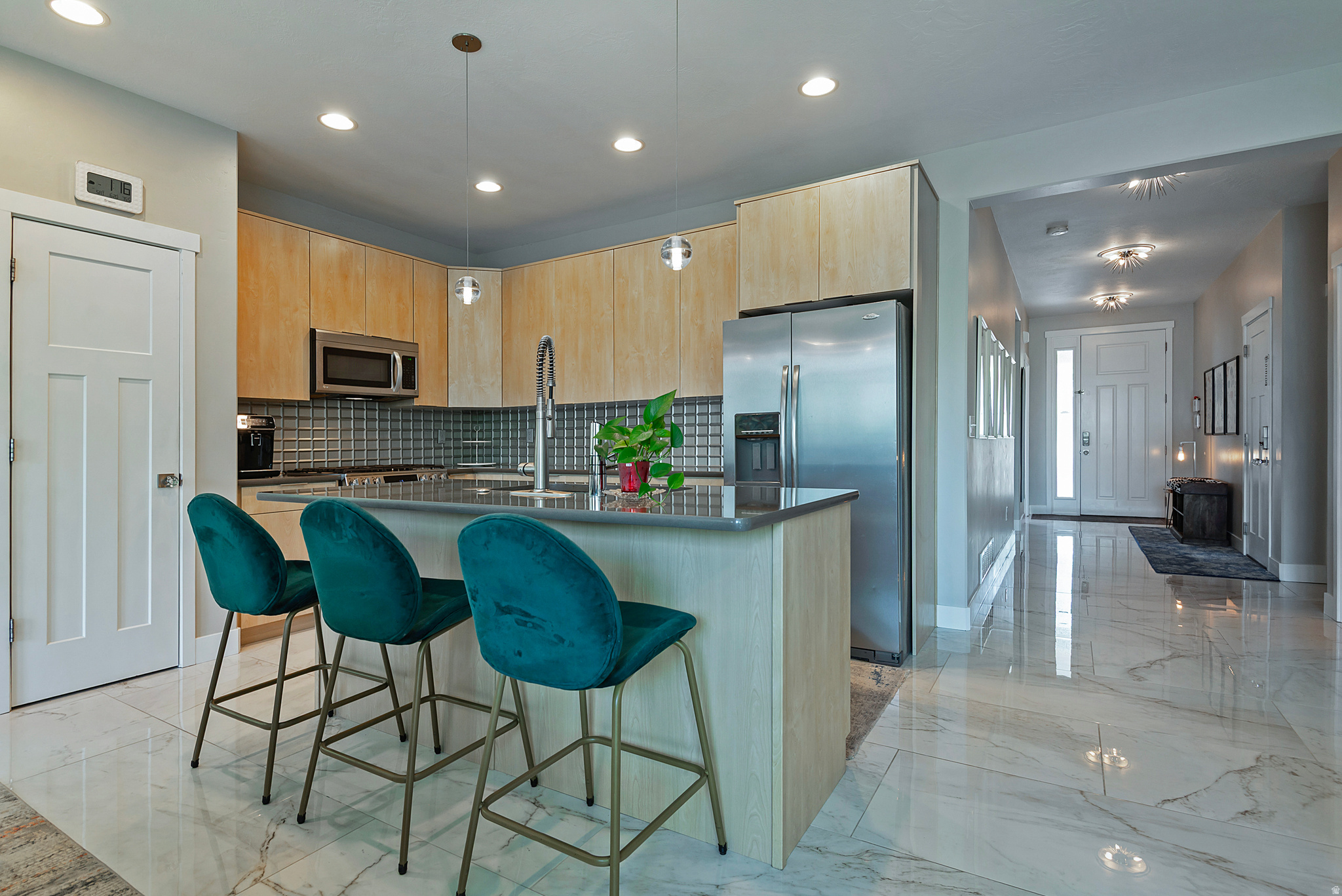main property photo 9