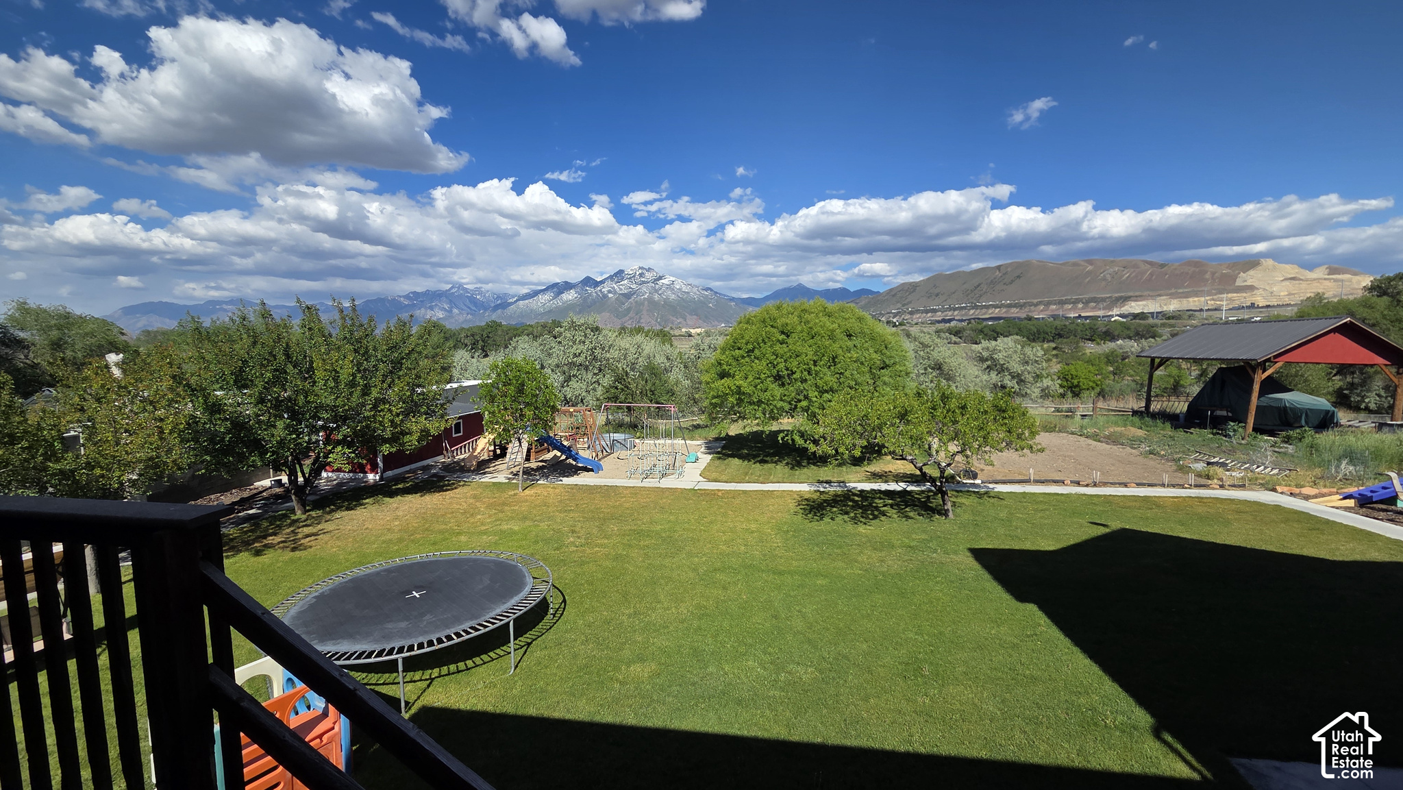 main property photo 12