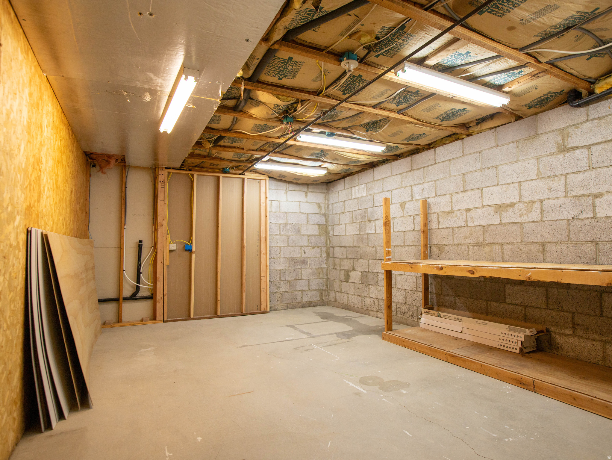 main property photo 20