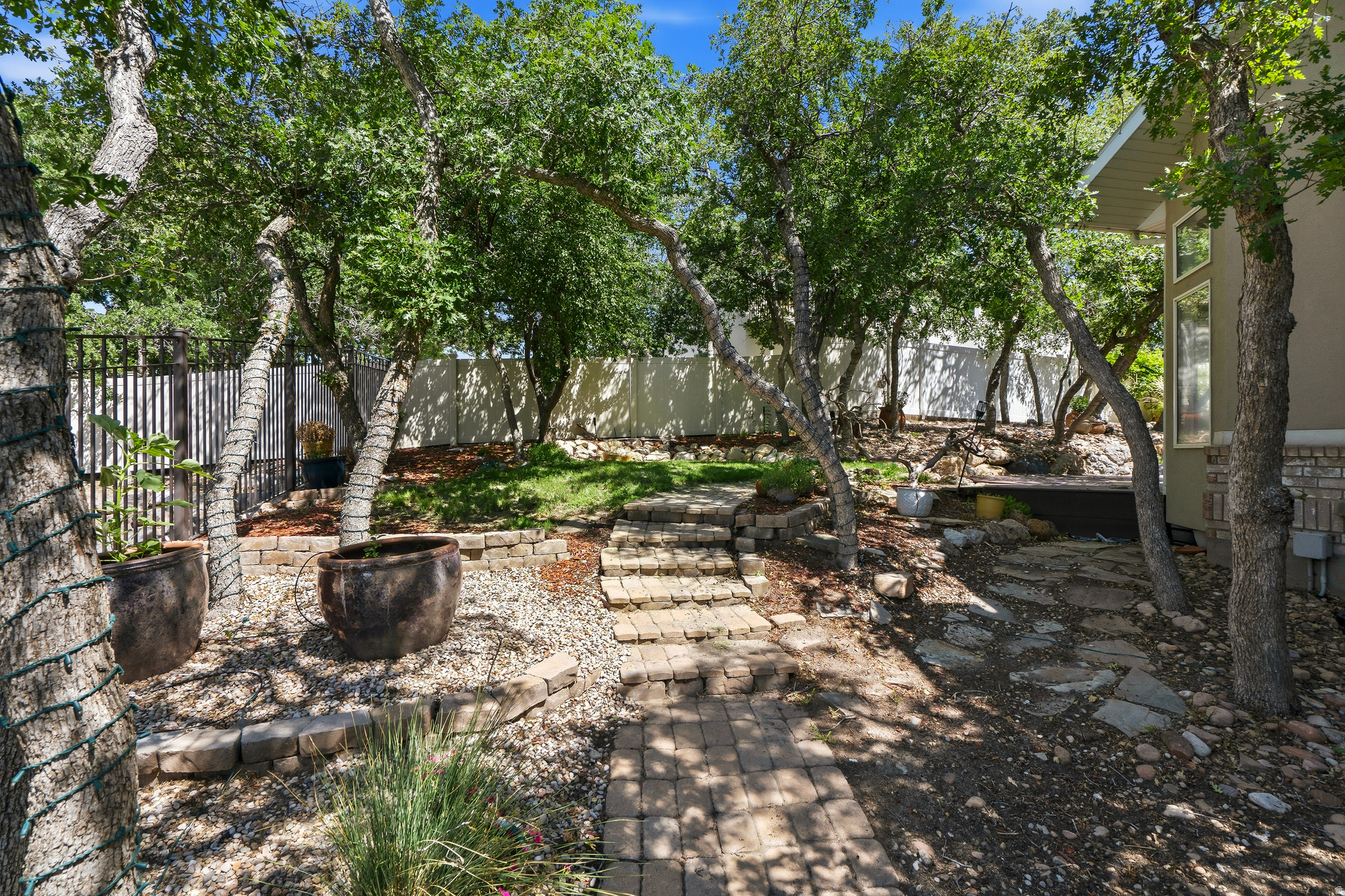 main property photo 45