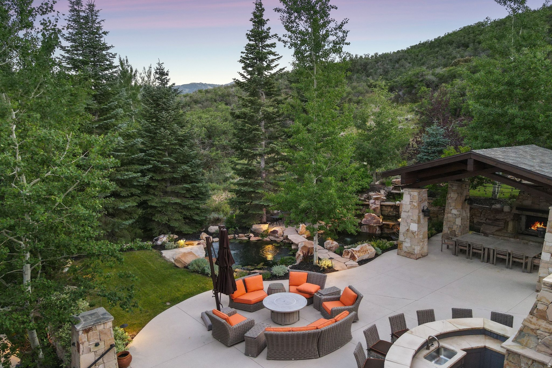 main property photo 123