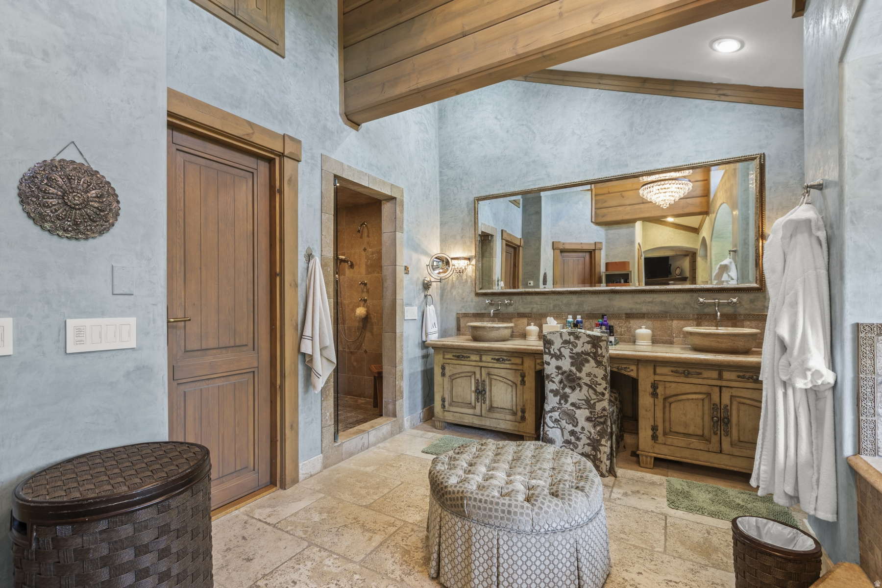 main property photo 76