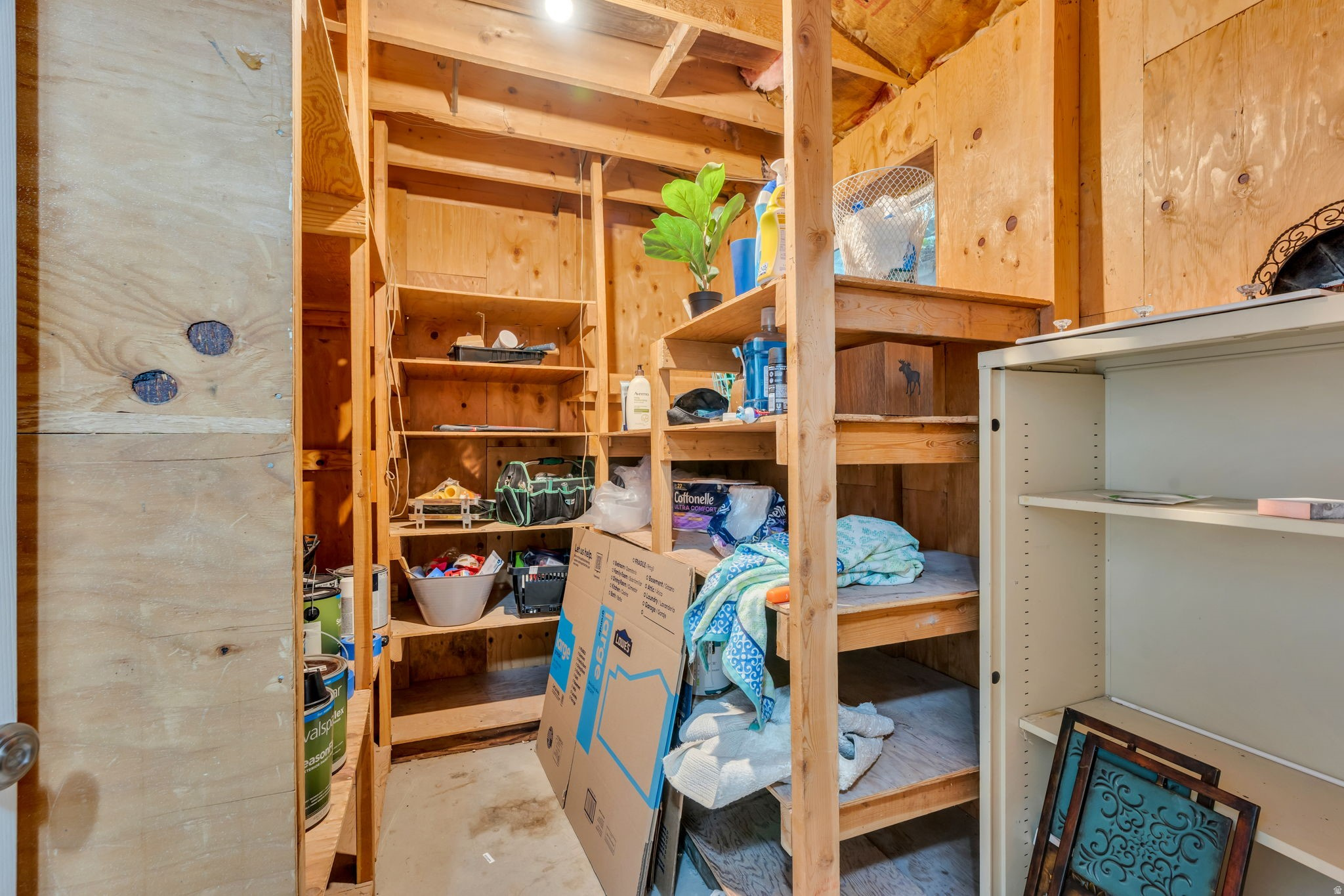 main property photo 31