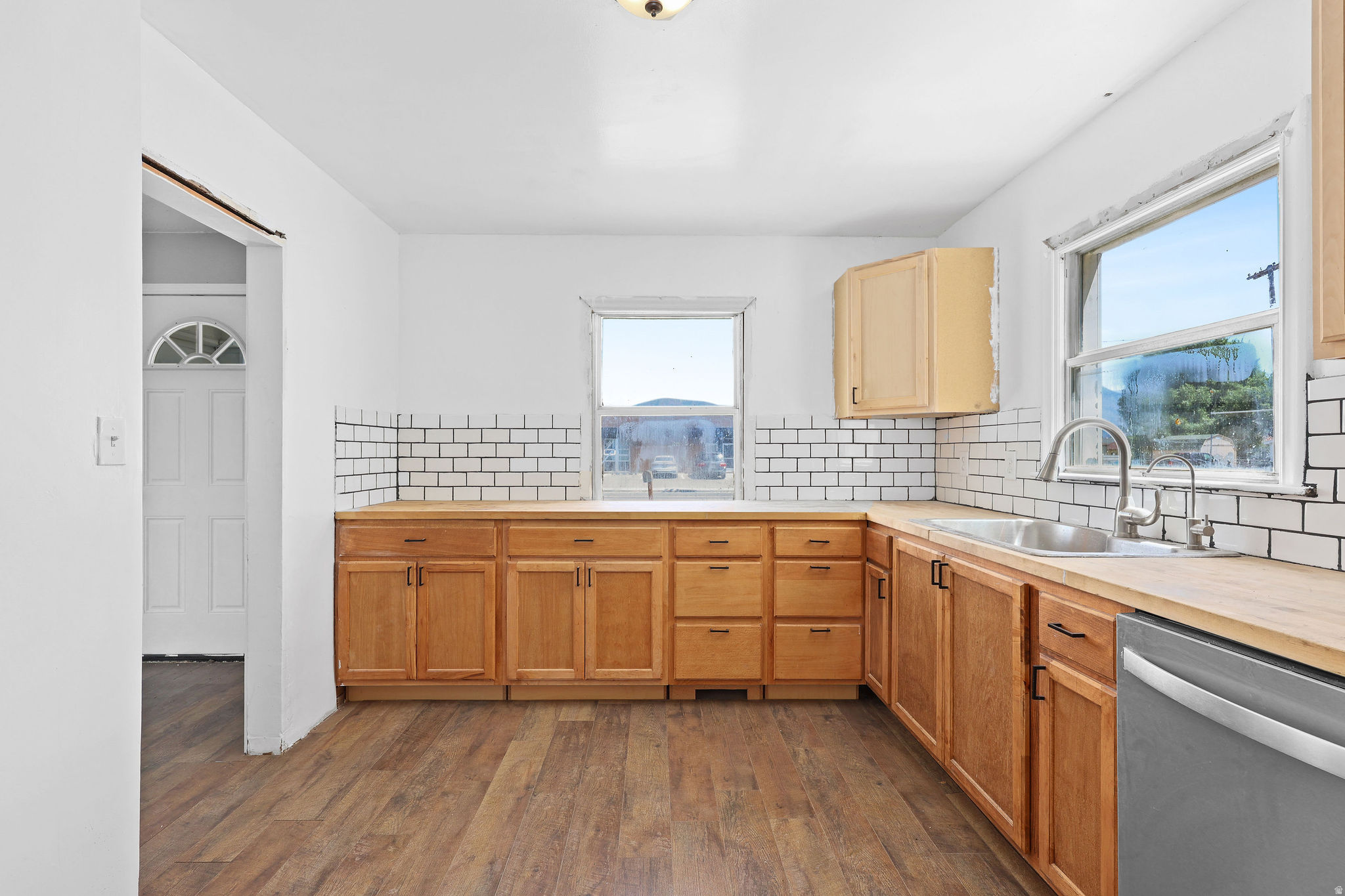 main property photo 7