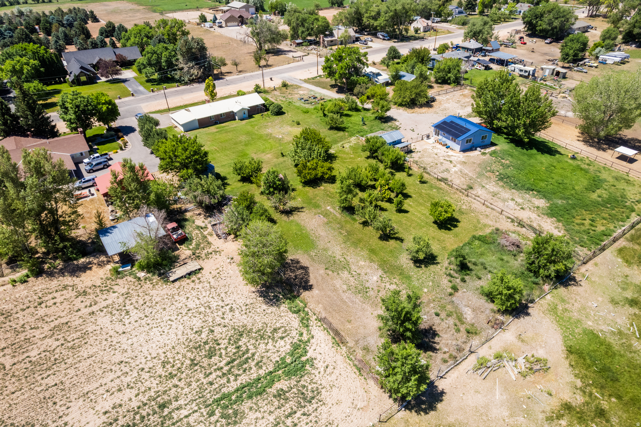 main property photo 34